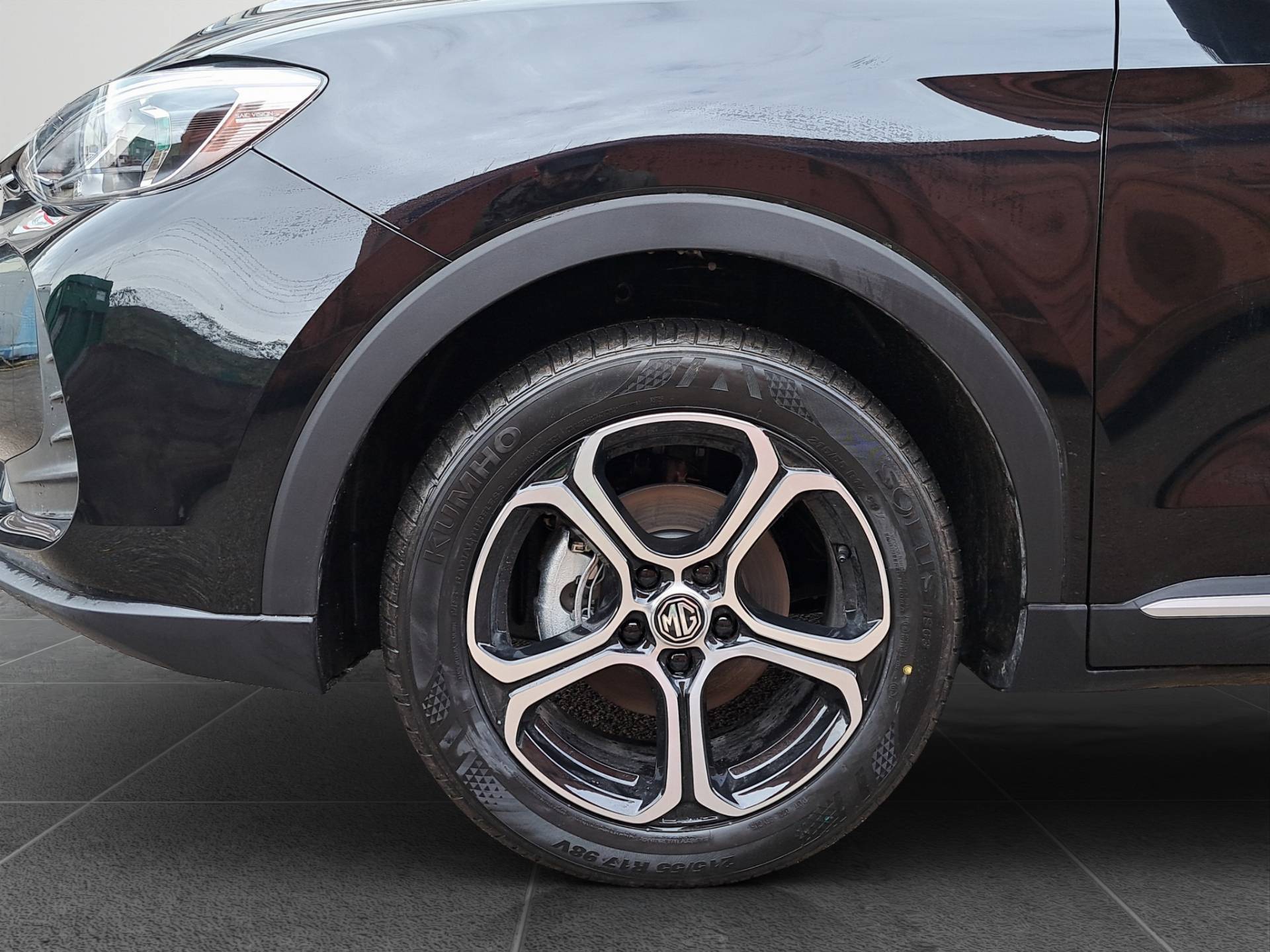 Auto Venduta - MG ZS ZS 1.5l MT Com MY25.5 Pebble Black usata in pronta consegna - Brandini