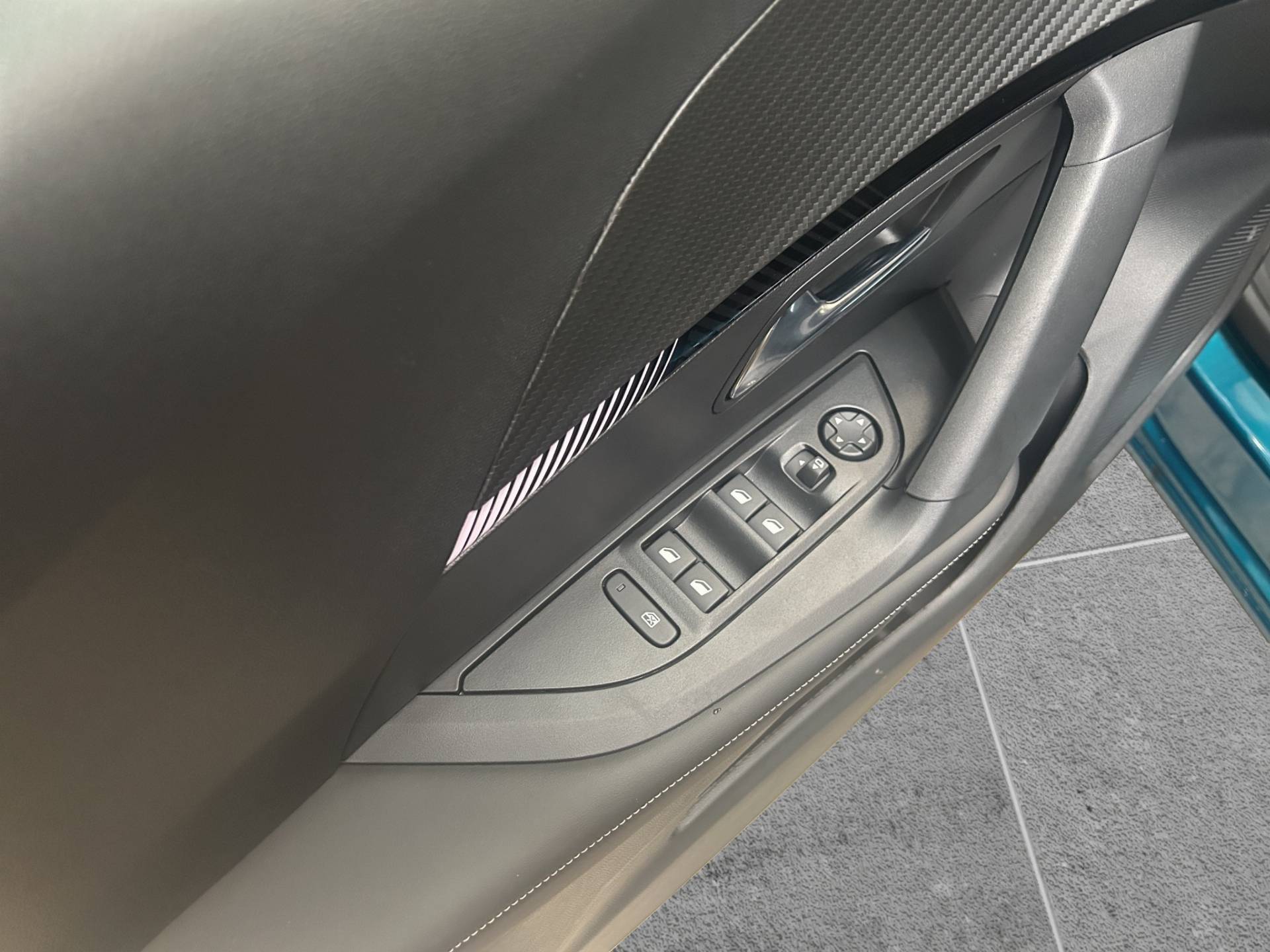 PEUGEOT 2008 2008 1.2 puretech Allure s&s 100cv usata in pronta consegna - Brandini