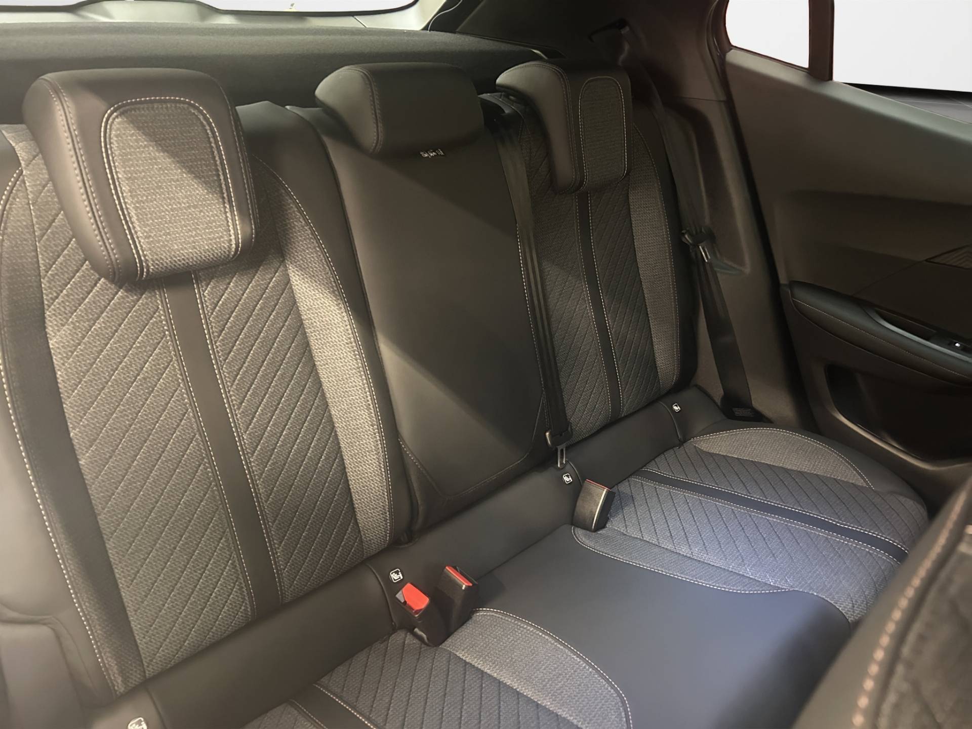 PEUGEOT 2008 2008 1.2 puretech Allure s&s 100cv usata in pronta consegna - Brandini