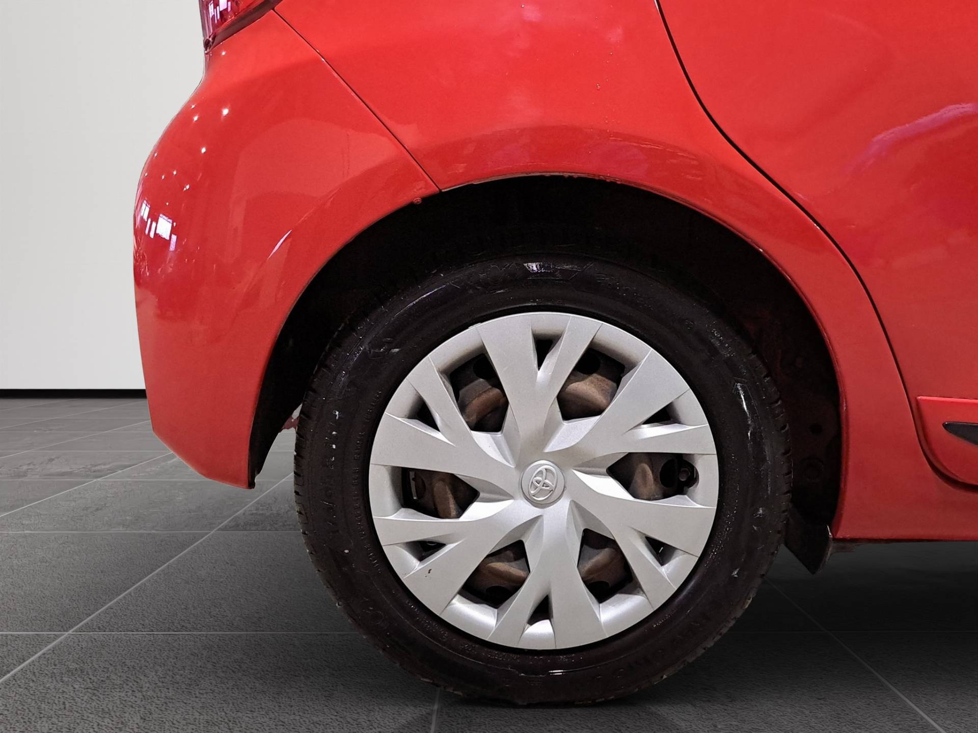 Auto Venduta - TOYOTA Yaris Yaris 5p 1.5 hybrid Active my18 usata in pronta consegna - Brandini