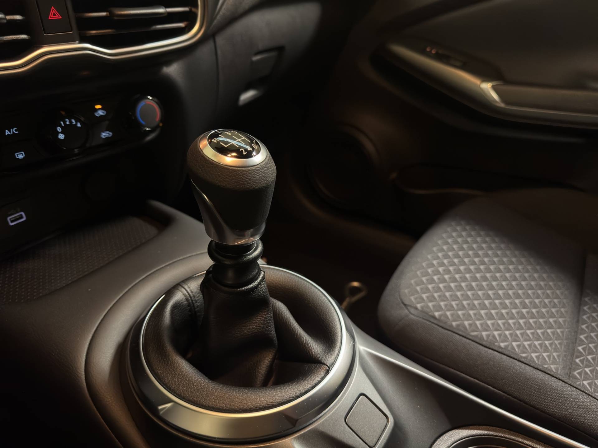 NISSAN Juke Juke 1.0 dig-t Acenta 114cv usata in pronta consegna - Brandini