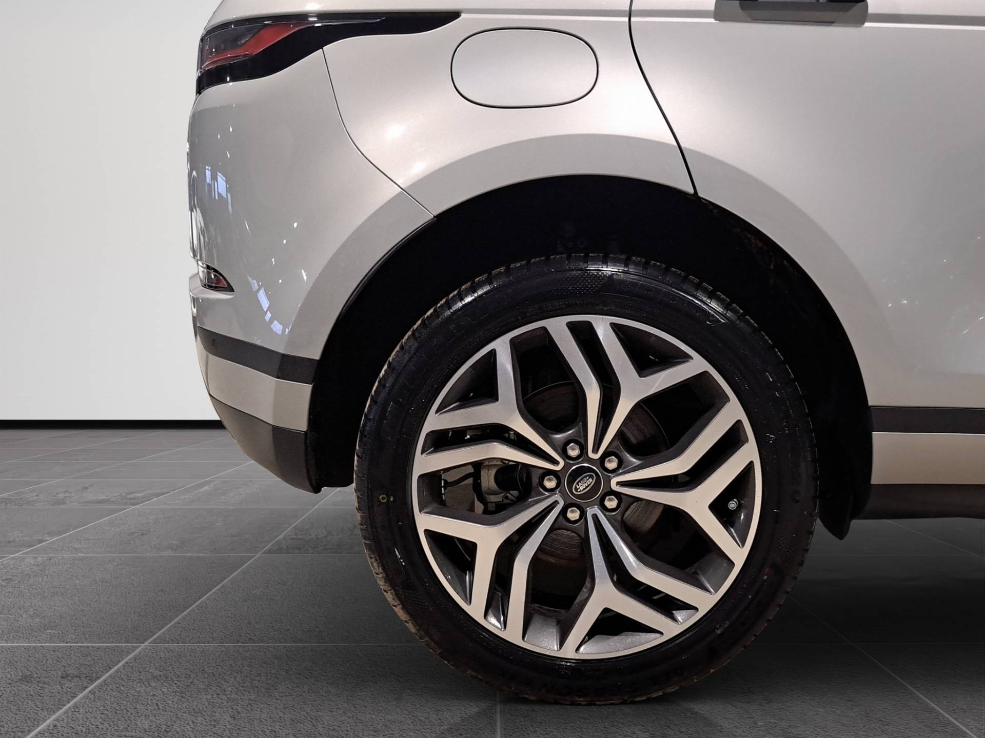 LAND ROVER Range Rover Evoque Evoque 2.0d i4 mhev R-Dynamic SE awd 150cv auto usata in pronta consegna - Brandini