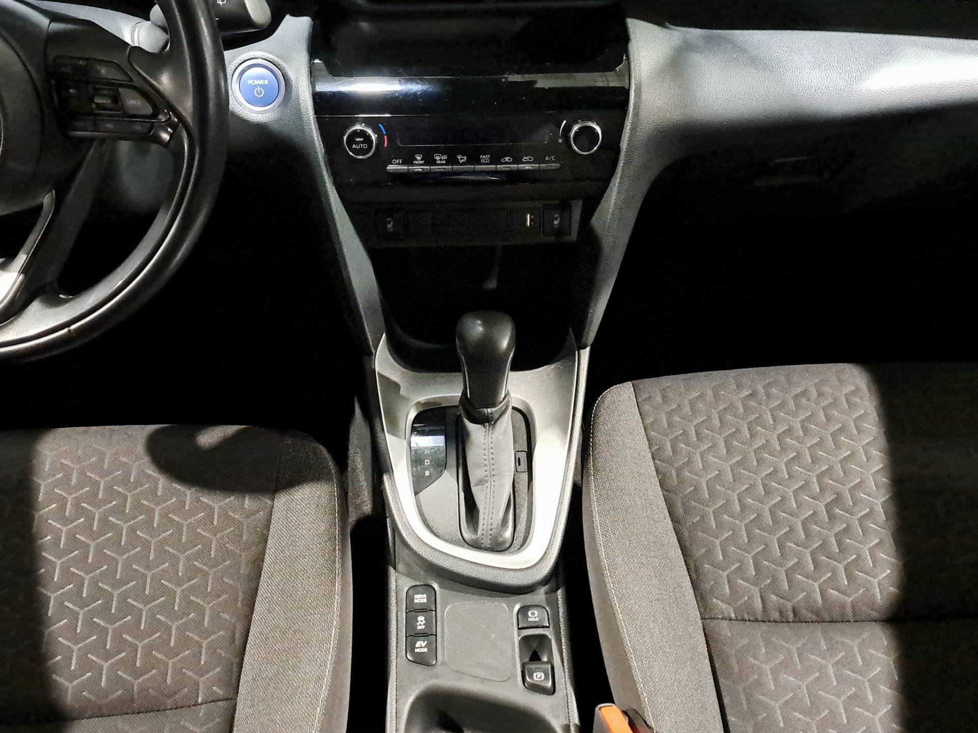 Auto Venduta - TOYOTA Yaris Cross Yaris Cross 1.5h Active fwd 116cv e-cvt usata in pronta consegna - Brandini