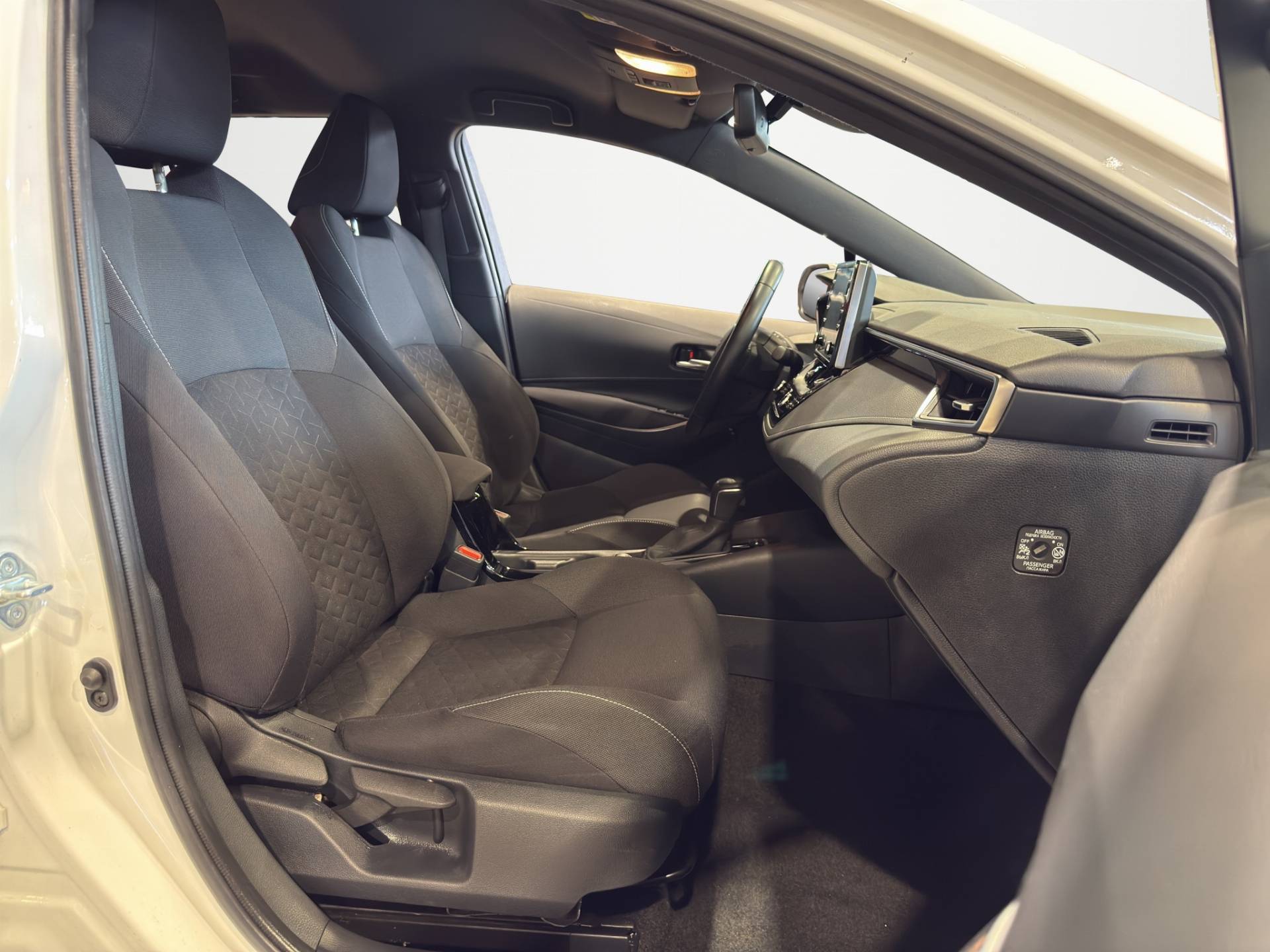 Auto Venduta - TOYOTA Corolla Touring Corolla Touring Sports 1.8 hybrid Business cvt usata in pronta consegna - Brandini