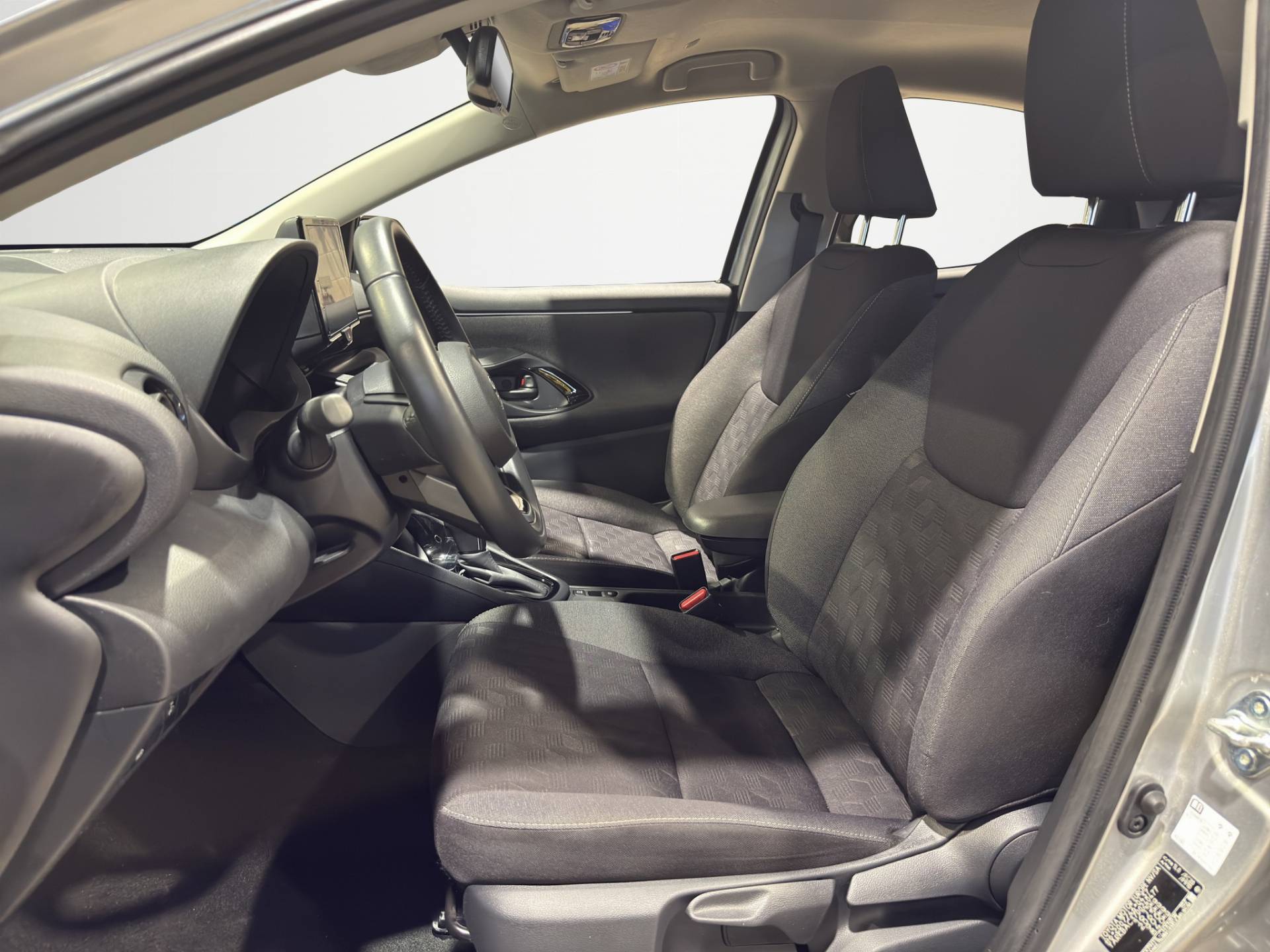 Auto Venduta - TOYOTA Yaris Yaris 1.5h Trend usata in pronta consegna - Brandini