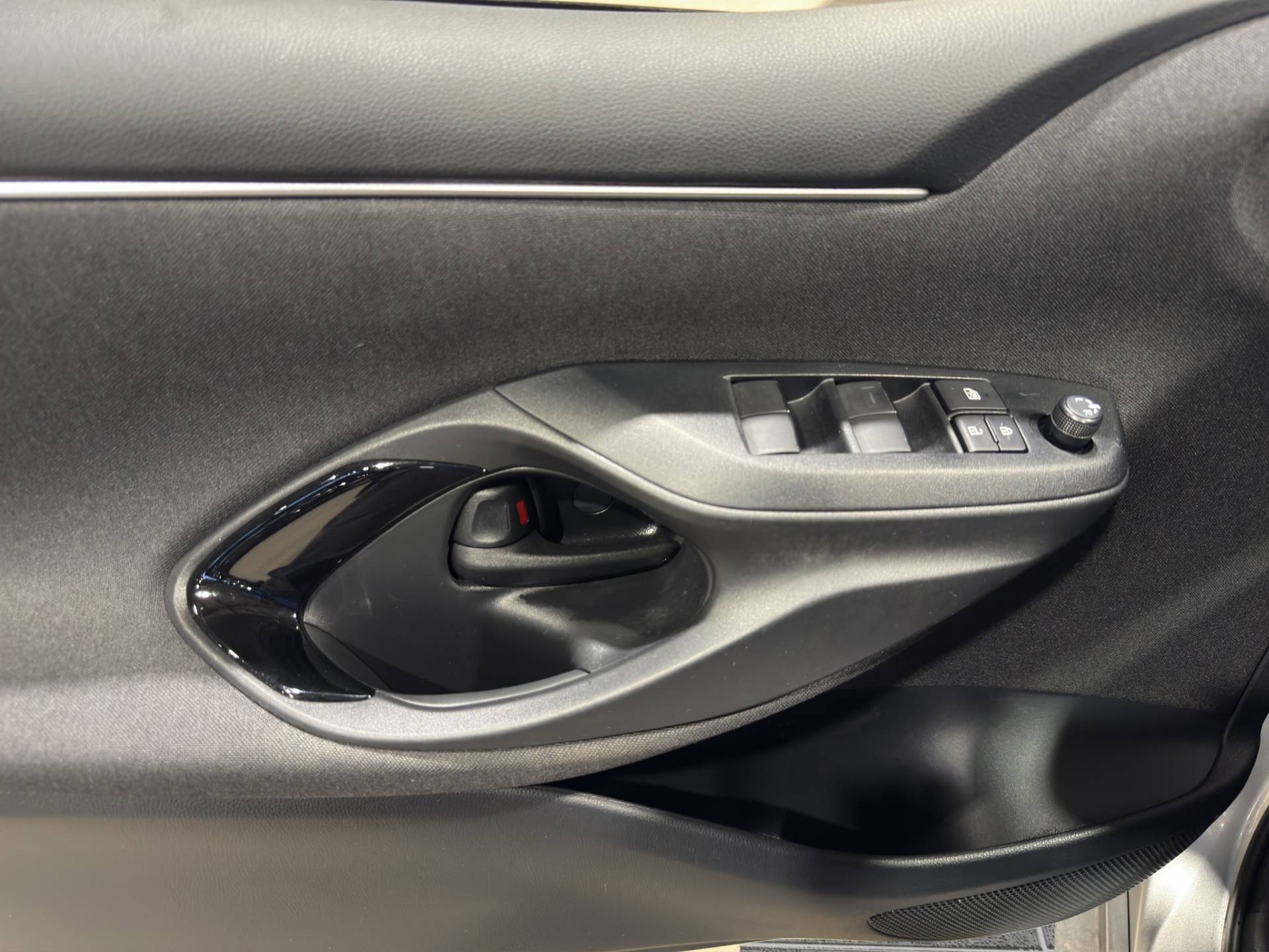 Auto Venduta - TOYOTA Yaris Yaris 1.5h Trend usata in pronta consegna - Brandini