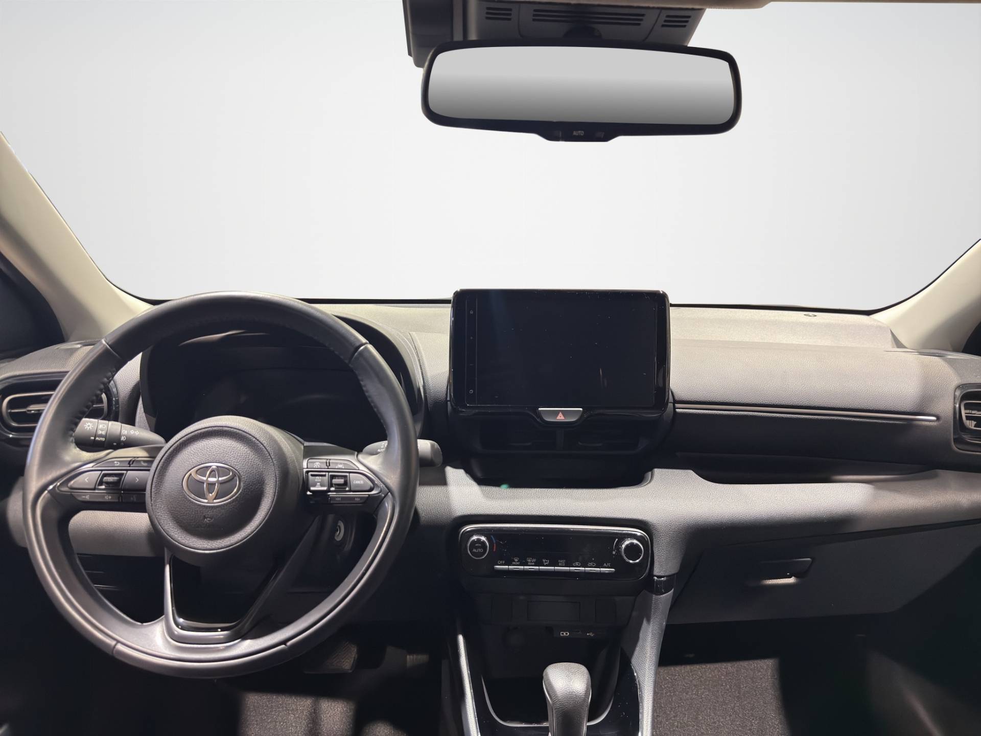 Auto Venduta - TOYOTA Yaris Yaris 1.5h Trend usata in pronta consegna - Brandini