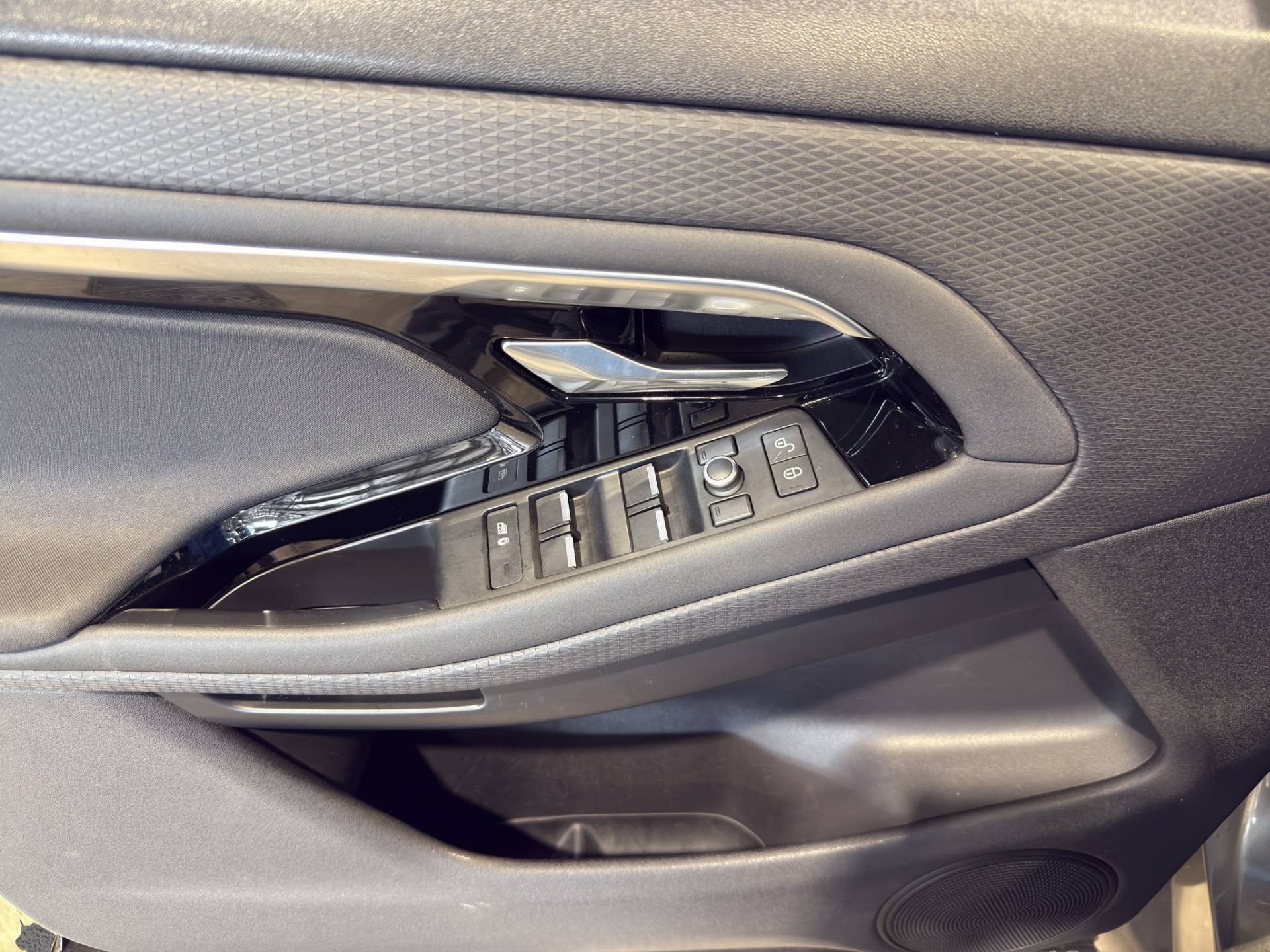 LAND ROVER Range Rover Evoque Evoque 2.0d i4 mhev awd 150cv auto usata in pronta consegna - Brandini