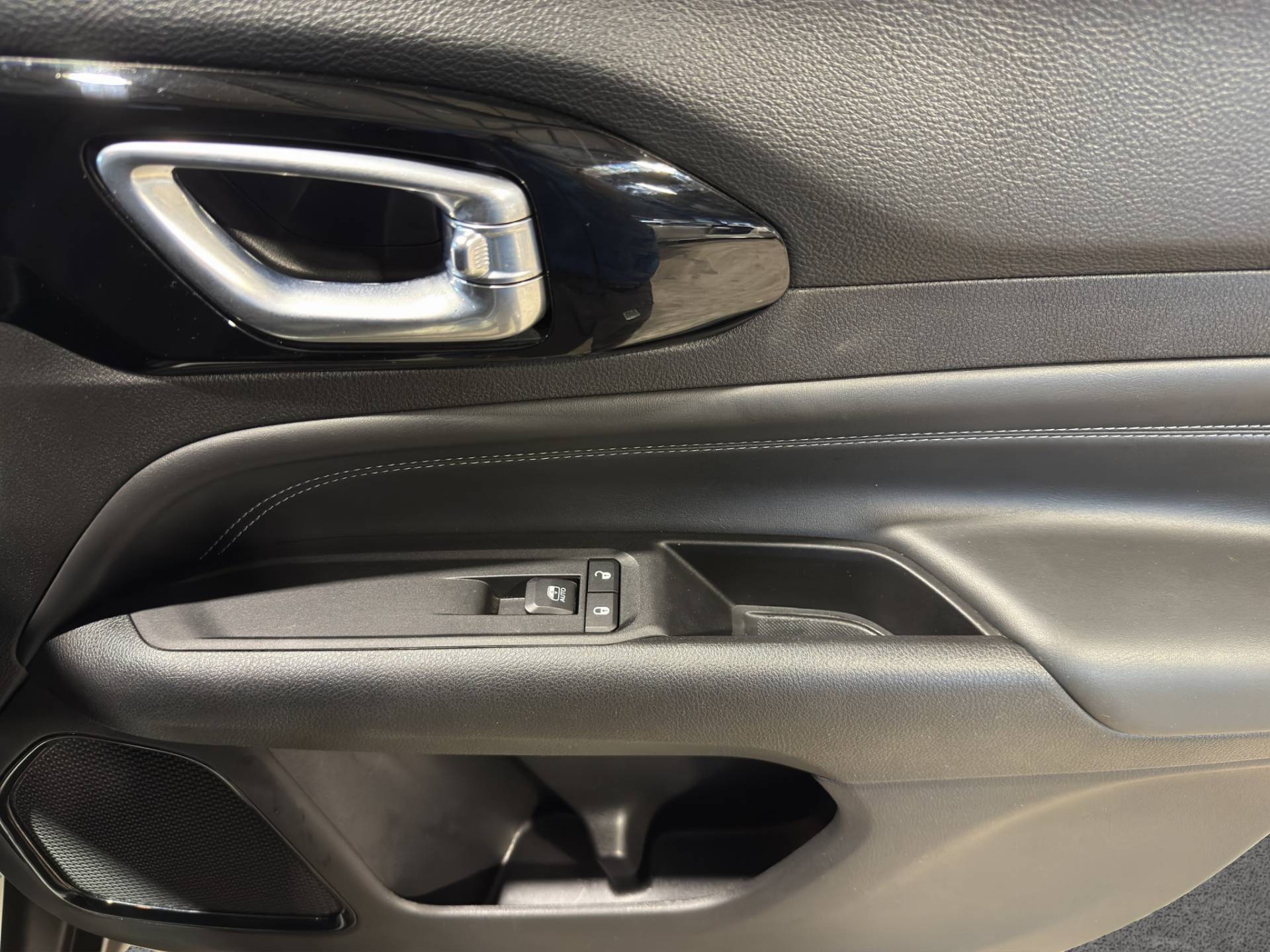 JEEP Compass Compass 1.6 mjt Limited 2wd 130cv usata in pronta consegna - Brandini