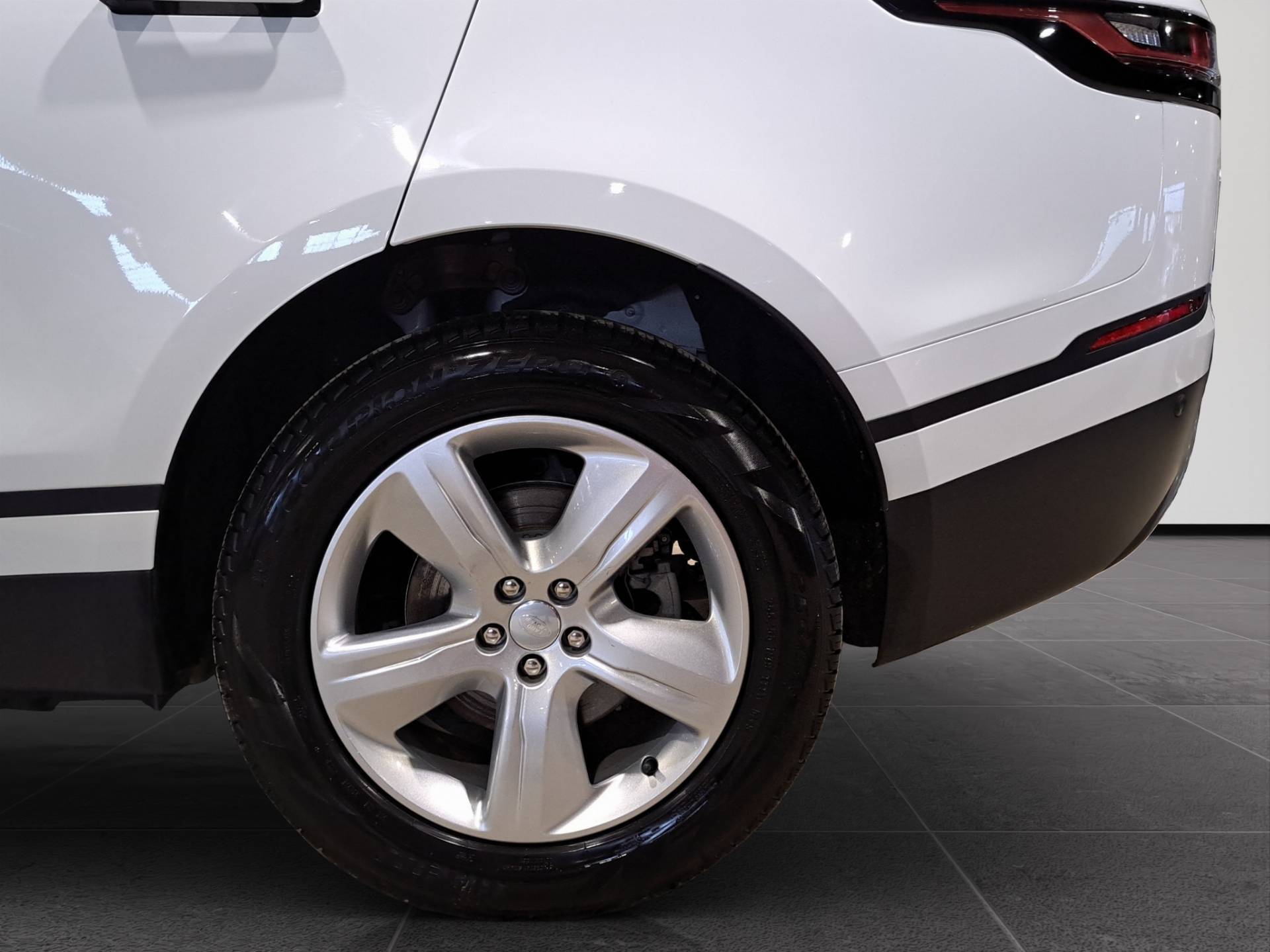 LAND ROVER Range Rover Velar Velar 2.0d i4 mhev S 4wd 204cv auto usata in pronta consegna - Brandini