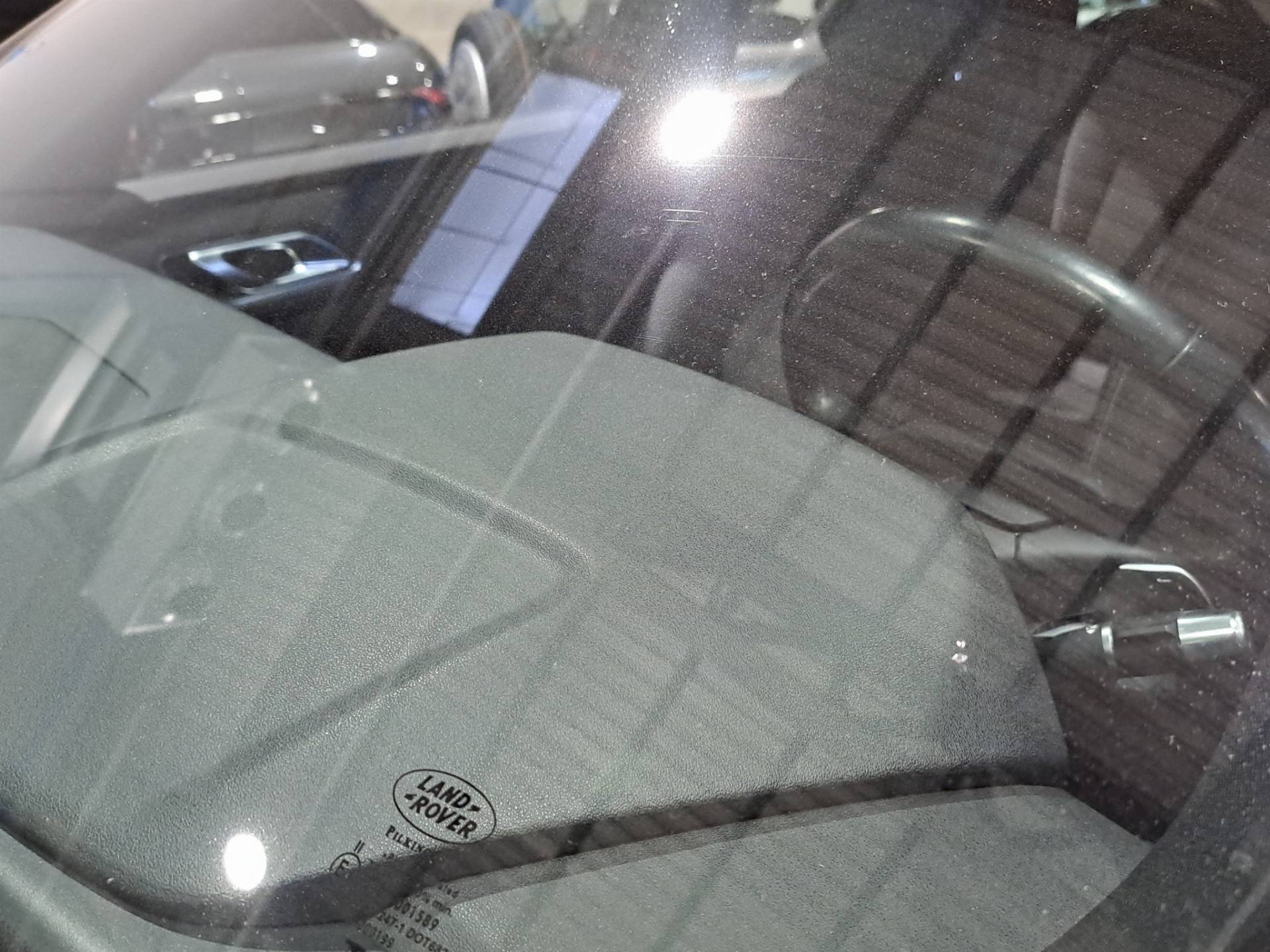 LAND ROVER Range Rover Velar Velar 2.0d i4 mhev S 4wd 204cv auto usata in pronta consegna - Brandini