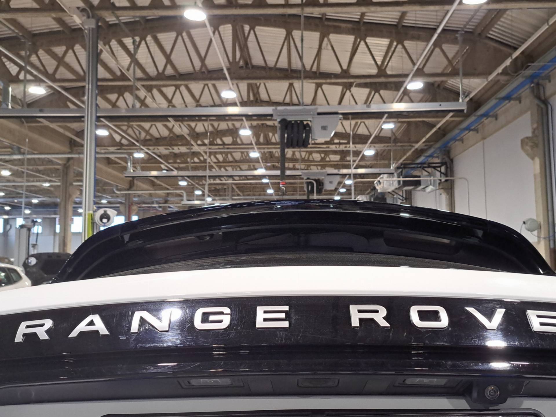 LAND ROVER Range Rover Velar Velar 2.0d i4 mhev S 4wd 204cv auto usata in pronta consegna - Brandini