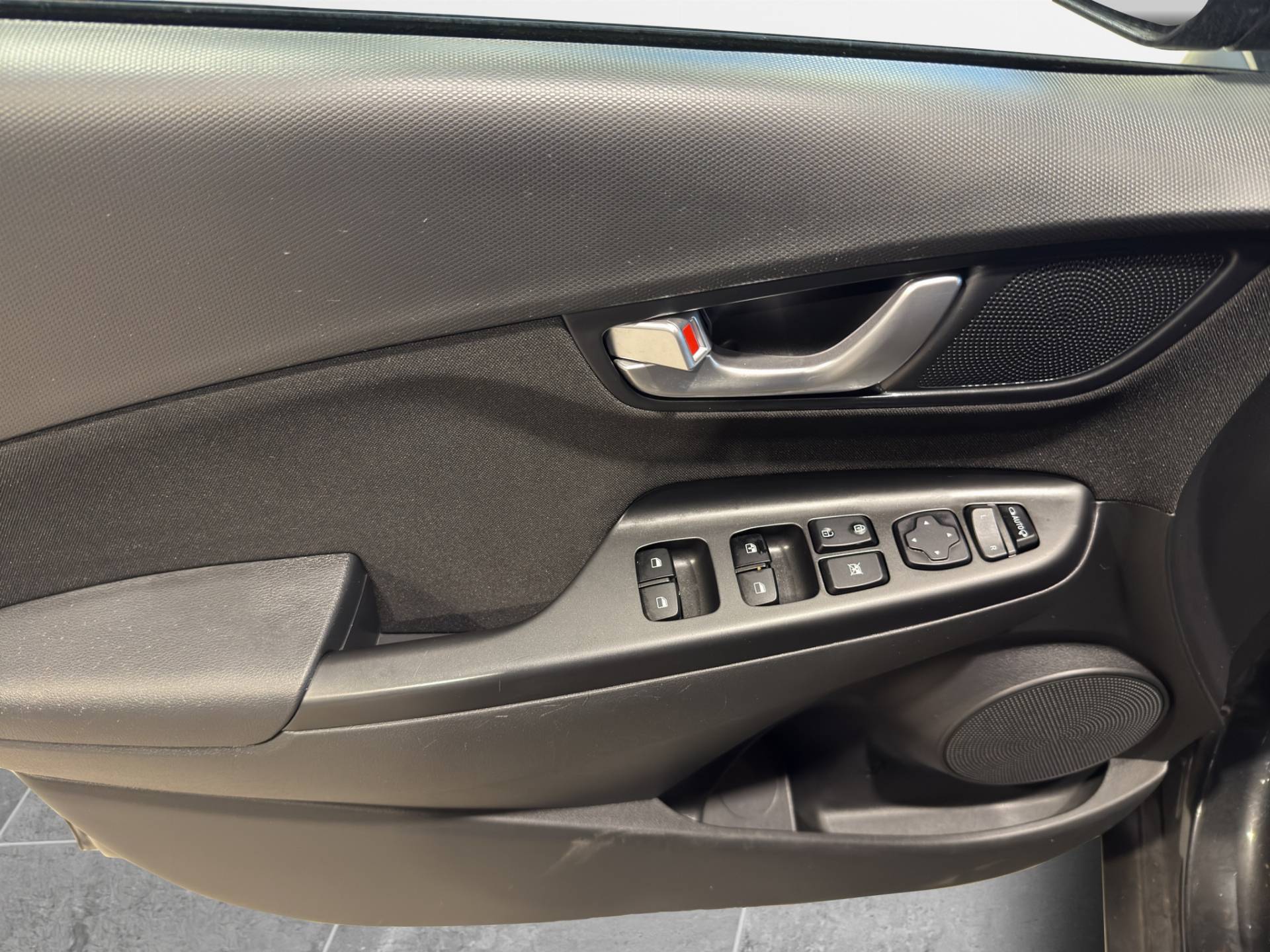 Auto Venduta - HYUNDAI Kona Kona 1.0 t-gdi Xline Safety Pack 2wd 120cv usata in pronta consegna - Brandini