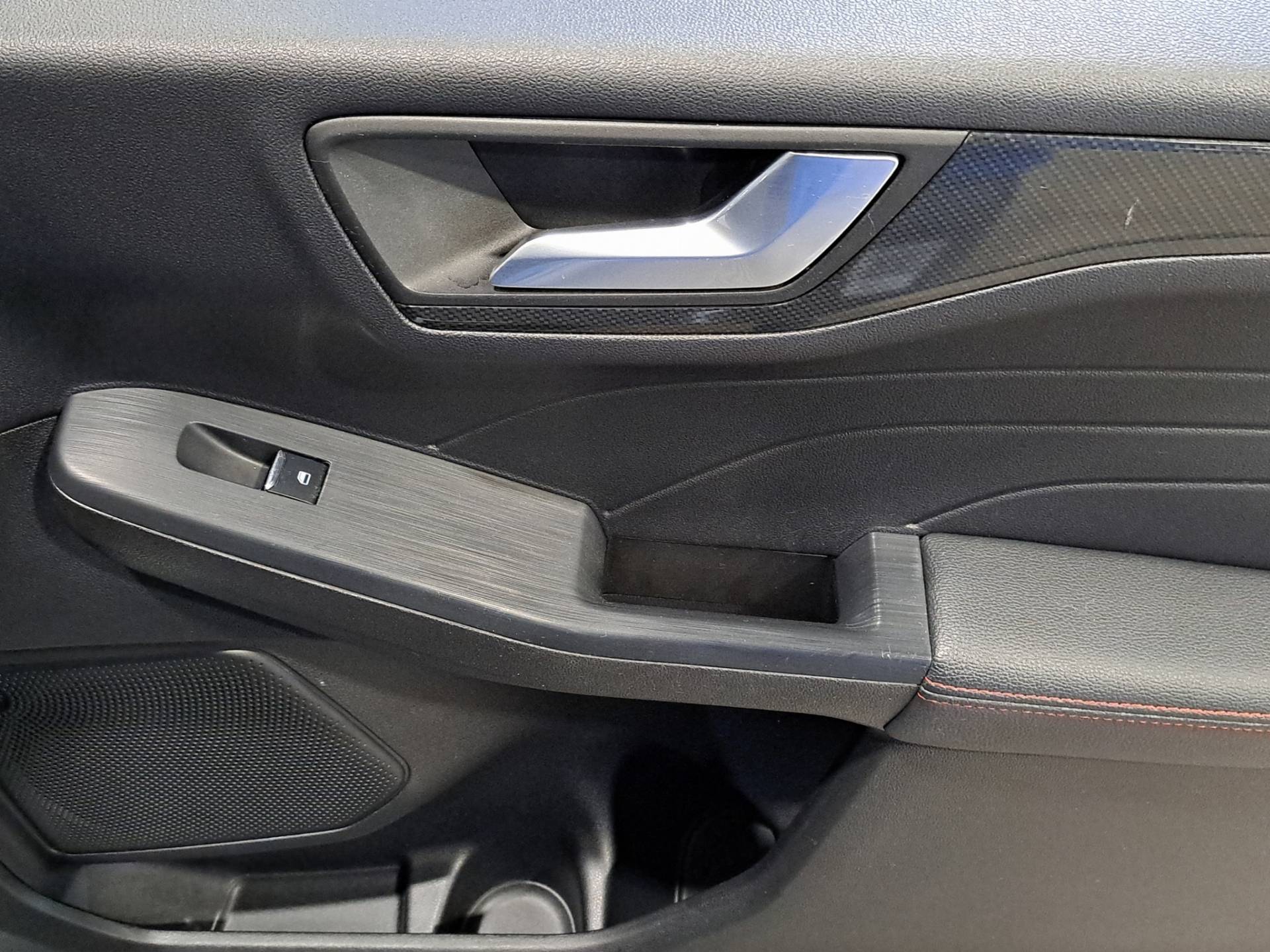 FORD Kuga Kuga 2.5 full hybrid ST-line X 2wd 190cv e-shifter usata in pronta consegna - Brandini