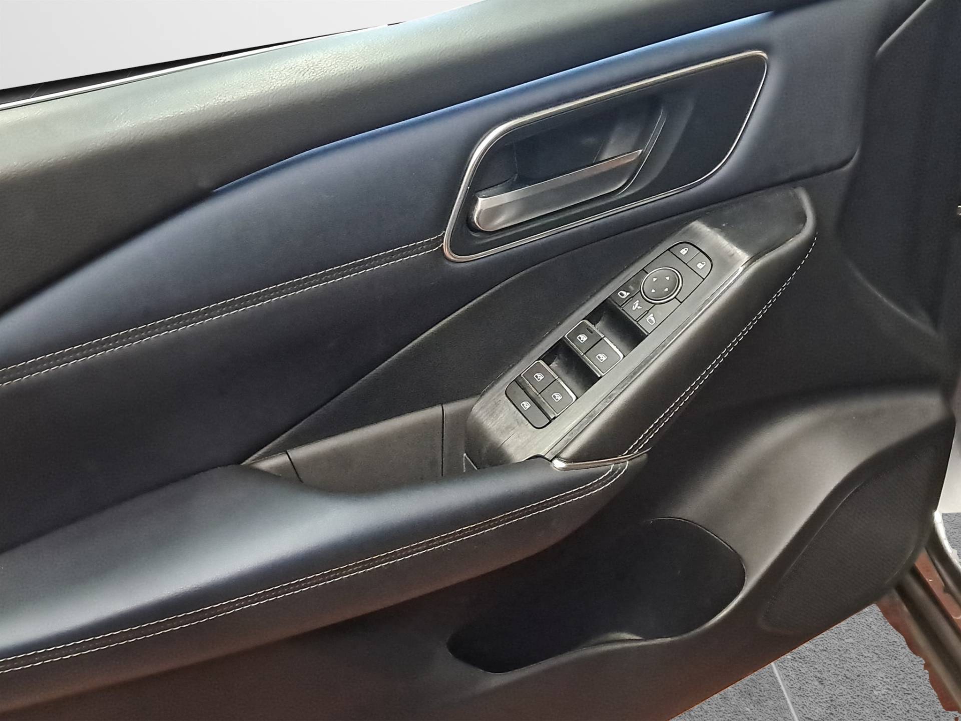 Auto Venduta - NISSAN Qashqai Qashqai 1.3 mild hybrid Tekna 2wd 140cv usata in pronta consegna - Brandini