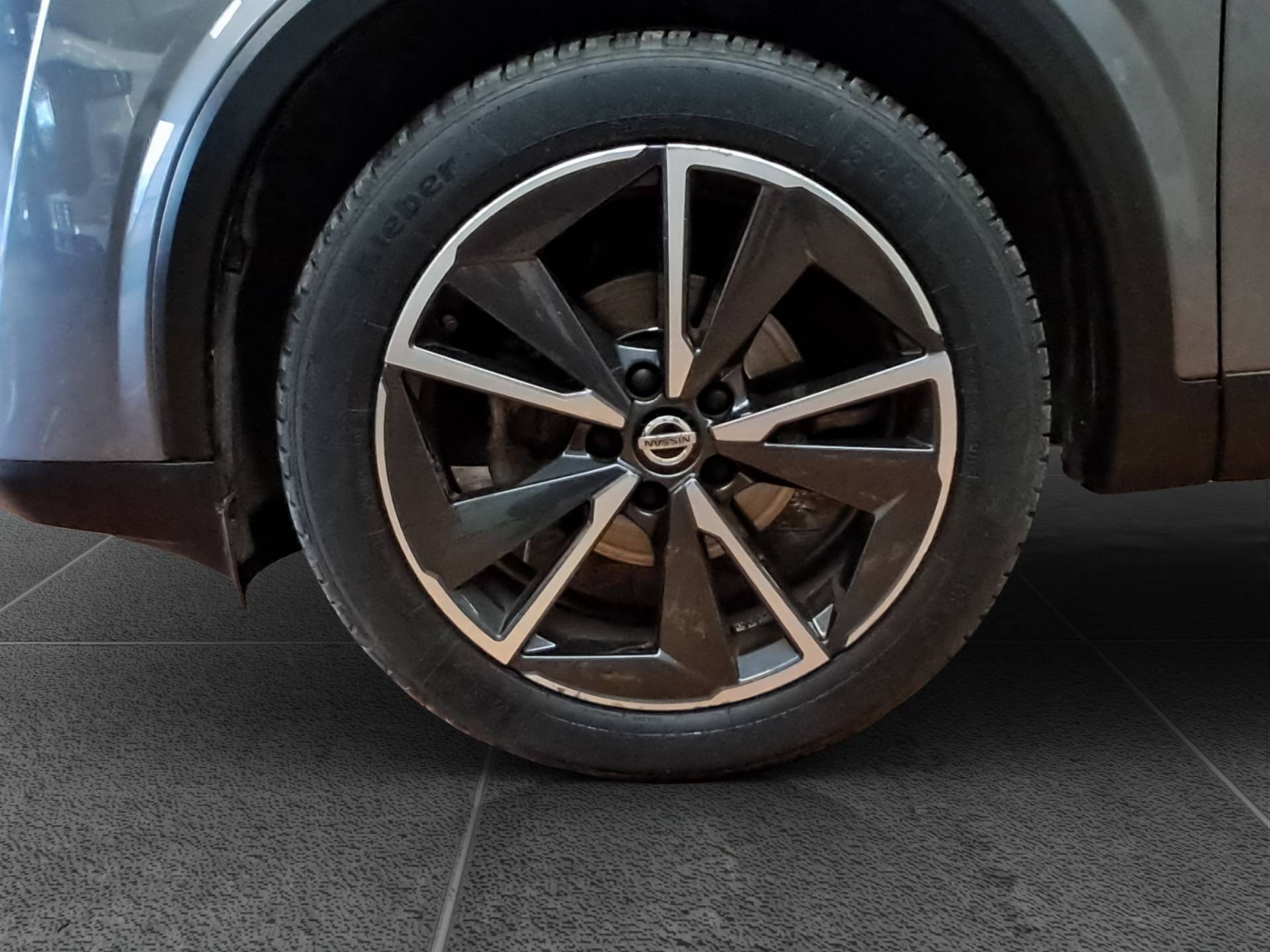 Auto Venduta - NISSAN Qashqai Qashqai 1.3 mild hybrid Tekna 2wd 140cv usata in pronta consegna - Brandini