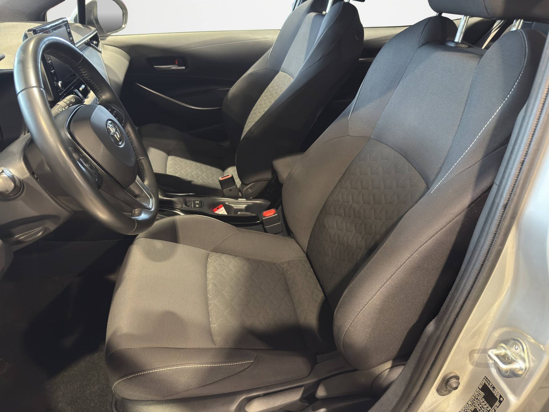 TOYOTA Corolla Corolla 1.8 hybrid Active cvt usata in pronta consegna - Brandini