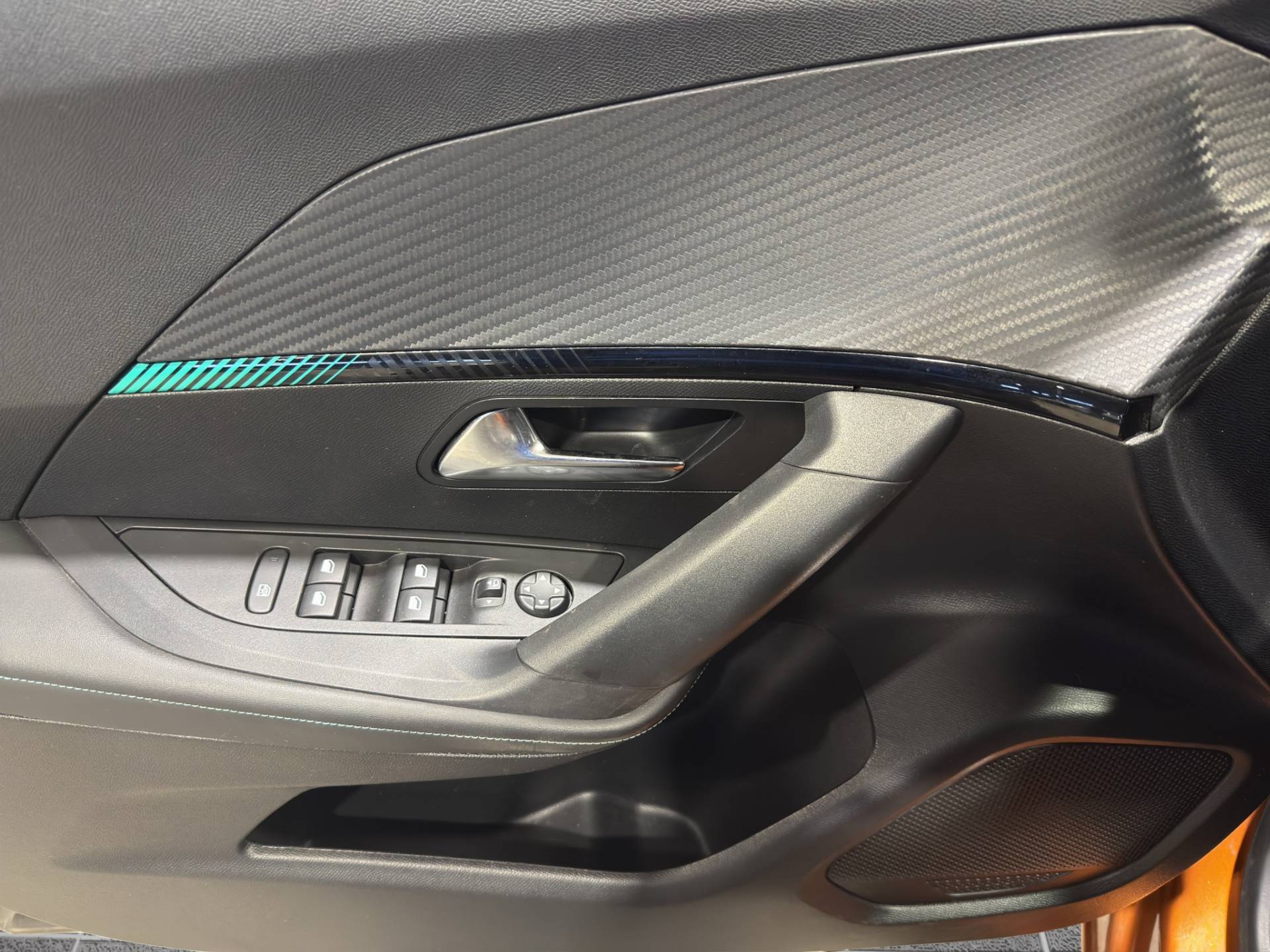 PEUGEOT 2008 e-2008 Allure Pack 100kW usata in pronta consegna - Brandini