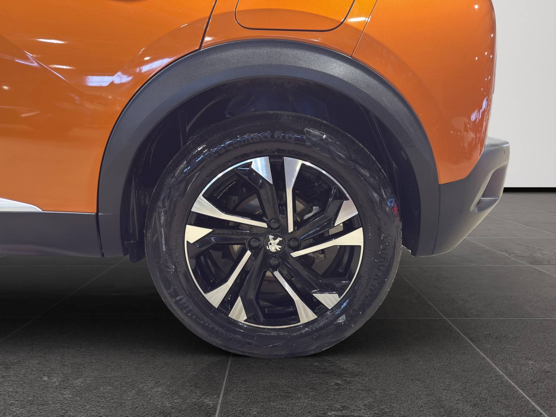 PEUGEOT 2008 e-2008 Allure Pack 100kW usata in pronta consegna - Brandini