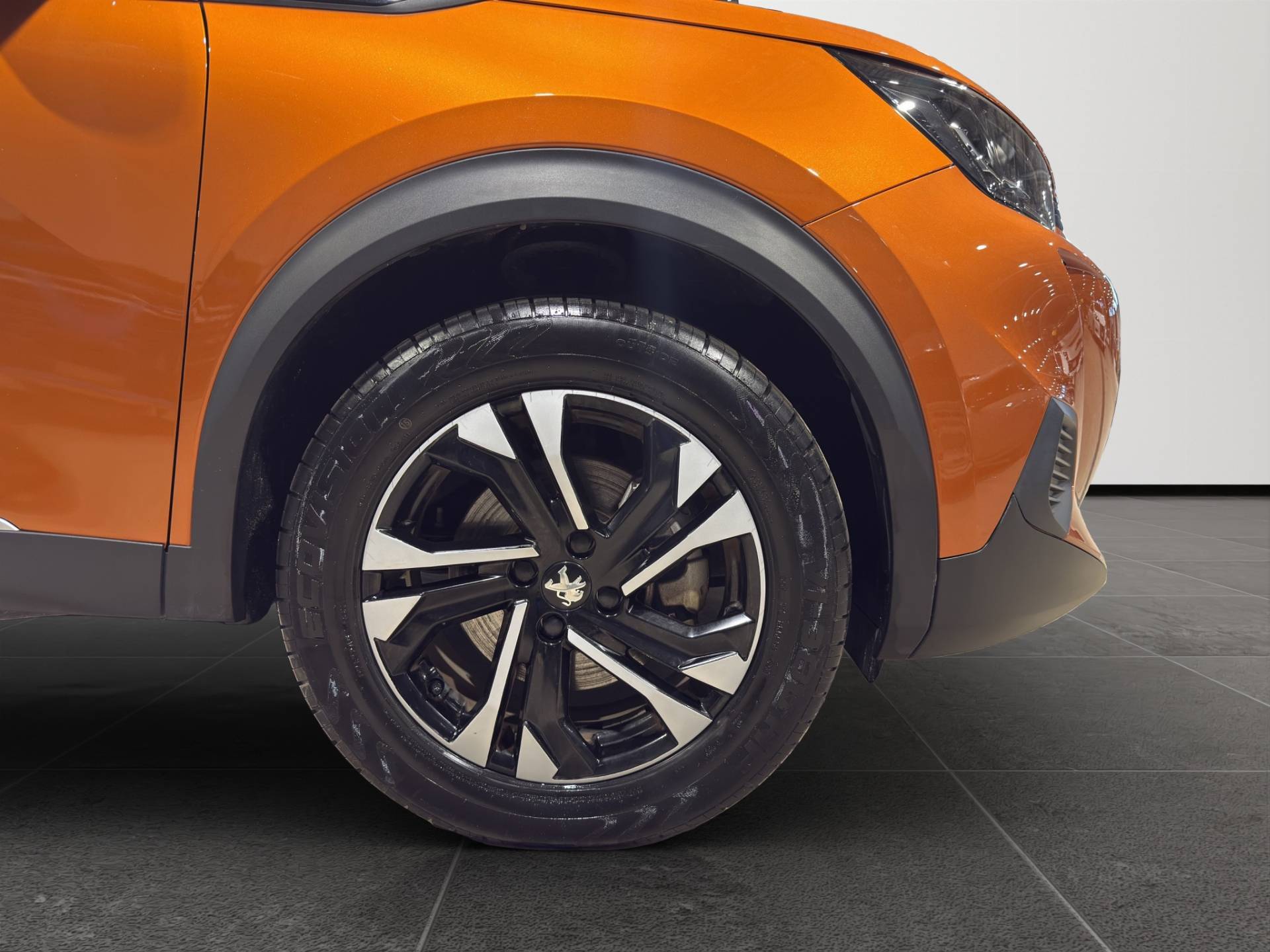 PEUGEOT 2008 e-2008 Allure Pack 100kW usata in pronta consegna - Brandini