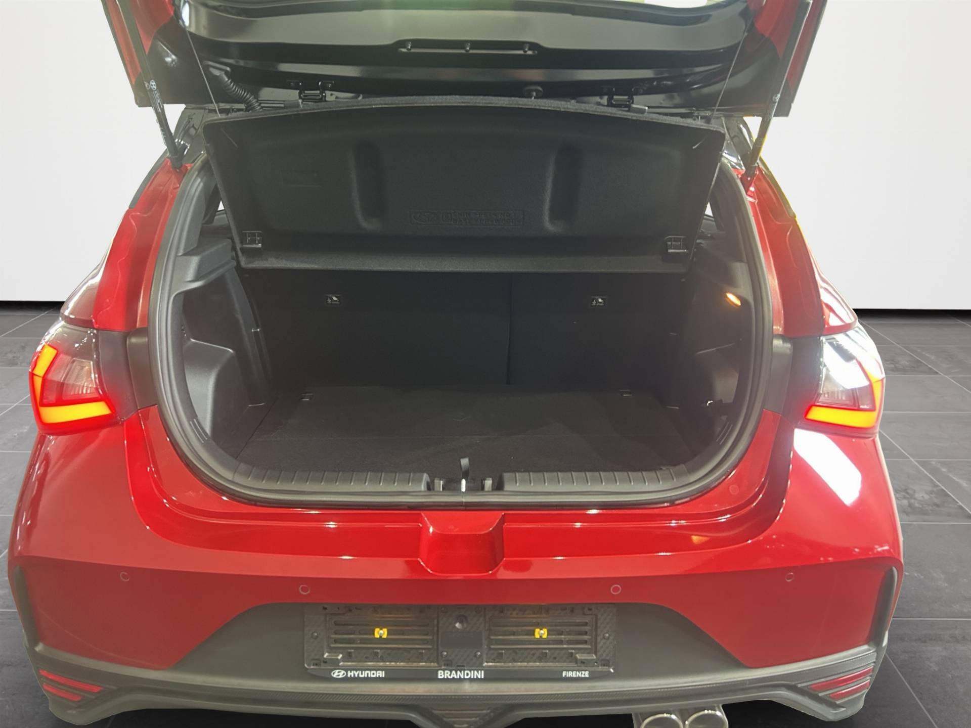 Auto Venduta - HYUNDAI I20 i20 1.0 t-gdi NLine Carbon dct usata in pronta consegna - Brandini