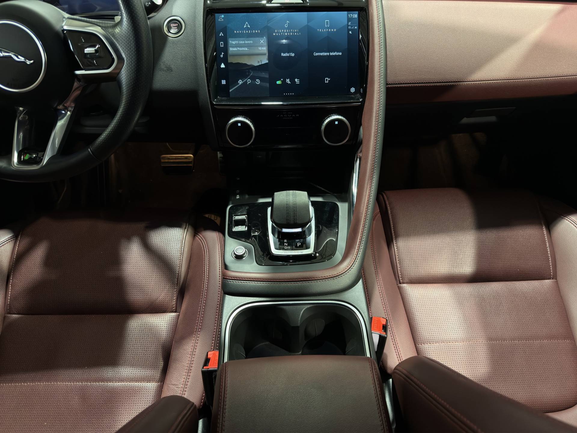 JAGUAR E-Pace E-Pace 2.0d i4 mhev R-Dynamic SE awd 163cv auto usata in pronta consegna - Brandini