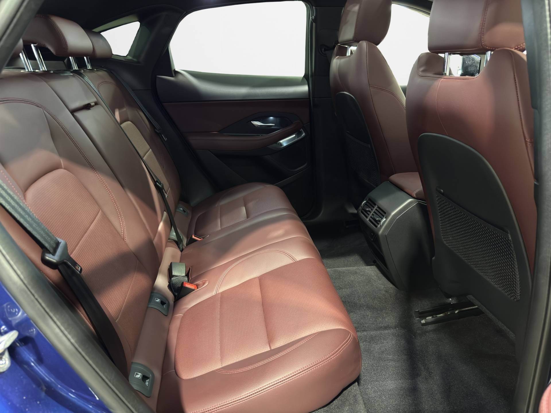 JAGUAR E-Pace E-Pace 2.0d i4 mhev R-Dynamic SE awd 163cv auto usata in pronta consegna - Brandini