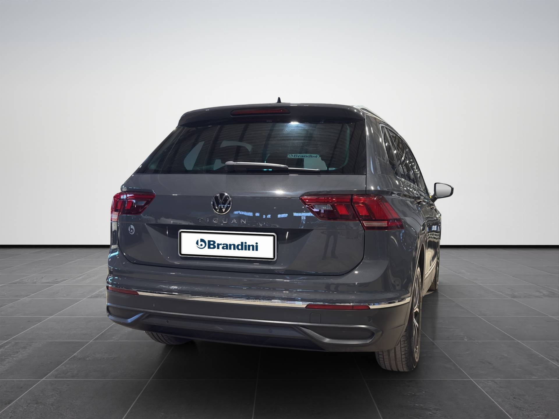 VOLKSWAGEN Tiguan Tiguan 1.5 tsi Life 130cv usata in pronta consegna - Brandini