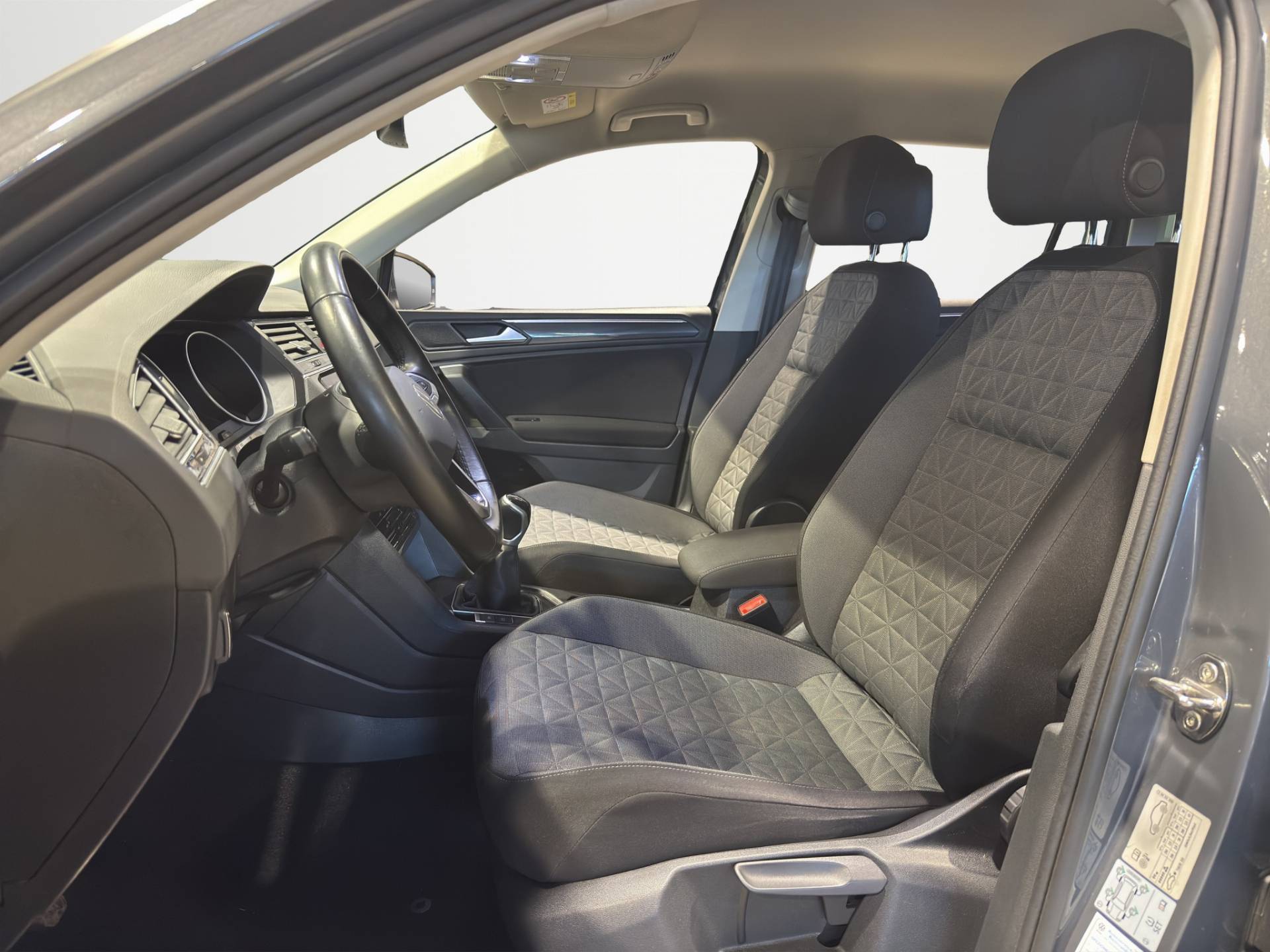 VOLKSWAGEN Tiguan Tiguan 1.5 tsi Life 130cv usata in pronta consegna - Brandini