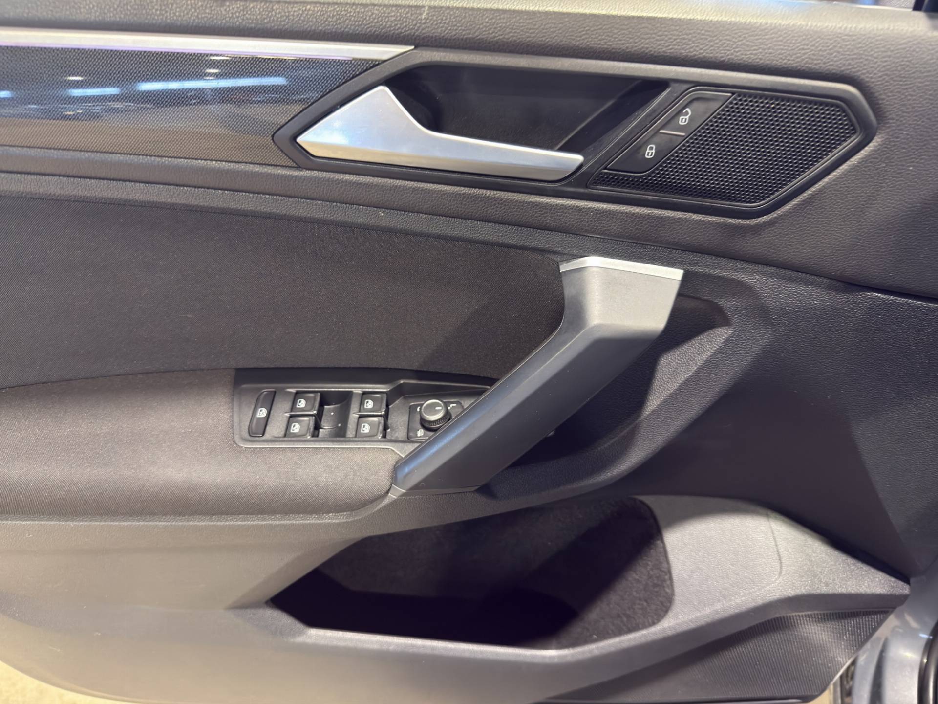 VOLKSWAGEN Tiguan Tiguan 1.5 tsi Life 130cv usata in pronta consegna - Brandini