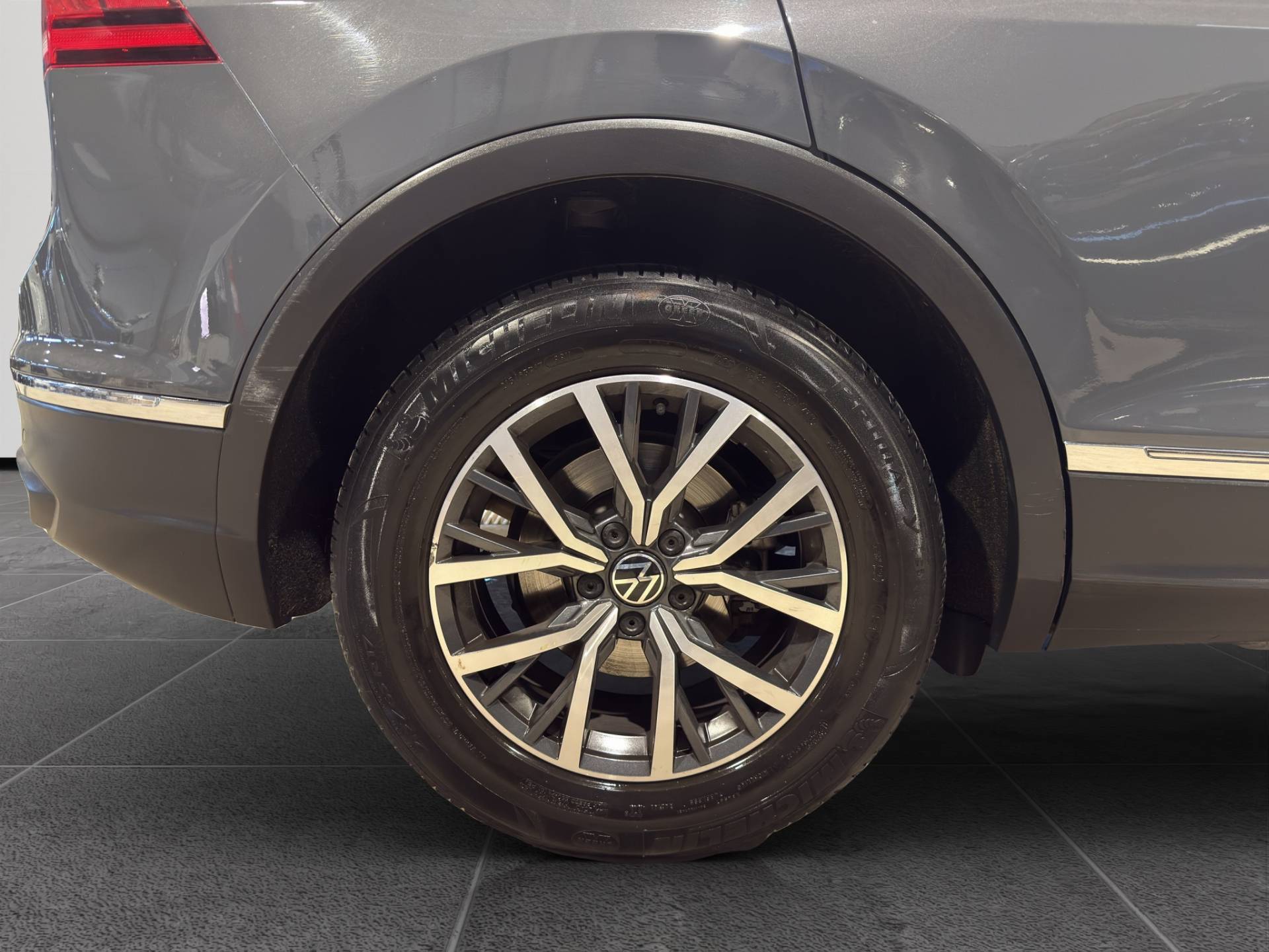 VOLKSWAGEN Tiguan Tiguan 1.5 tsi Life 130cv usata in pronta consegna - Brandini