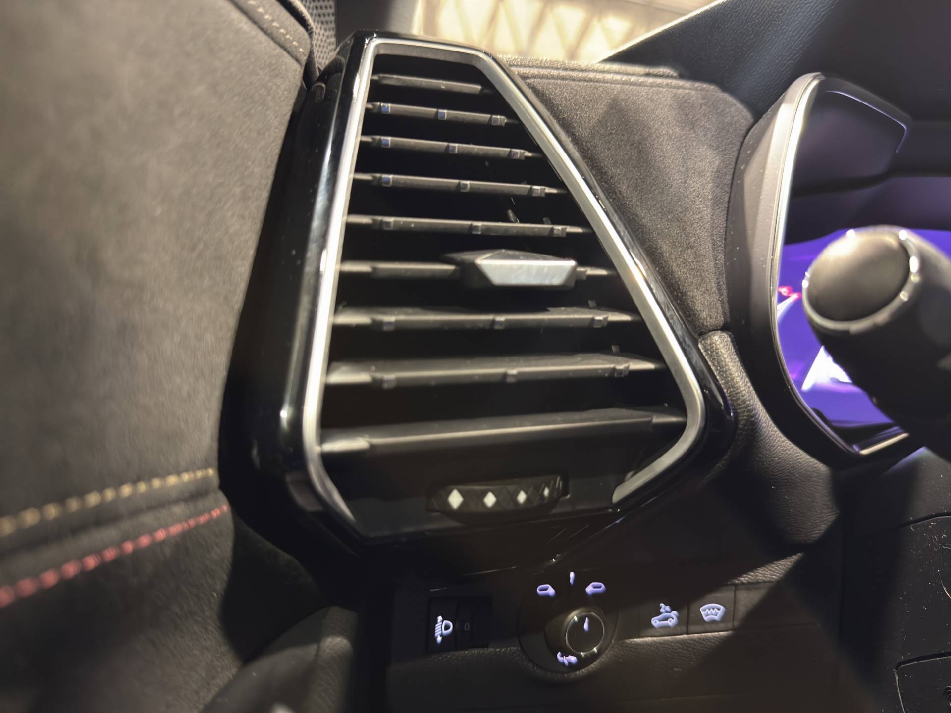 DS DS 7 DS7 1.5 bluehdi Performance Line 130cv auto usata in pronta consegna - Brandini