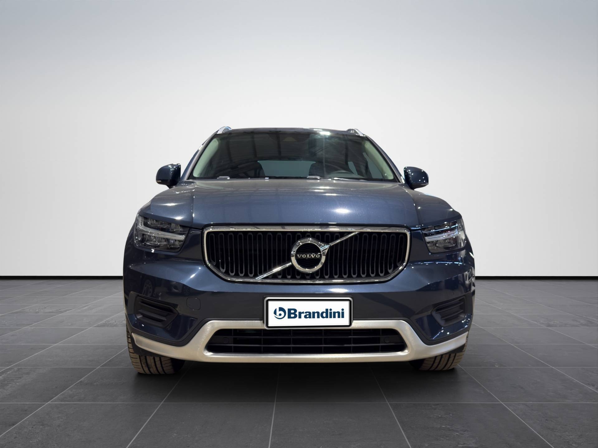Auto Venduta - VOLVO XC40 XC40 1.5 T3 Momentum Pro 163cv auto my21 usata in pronta consegna - Brandini
