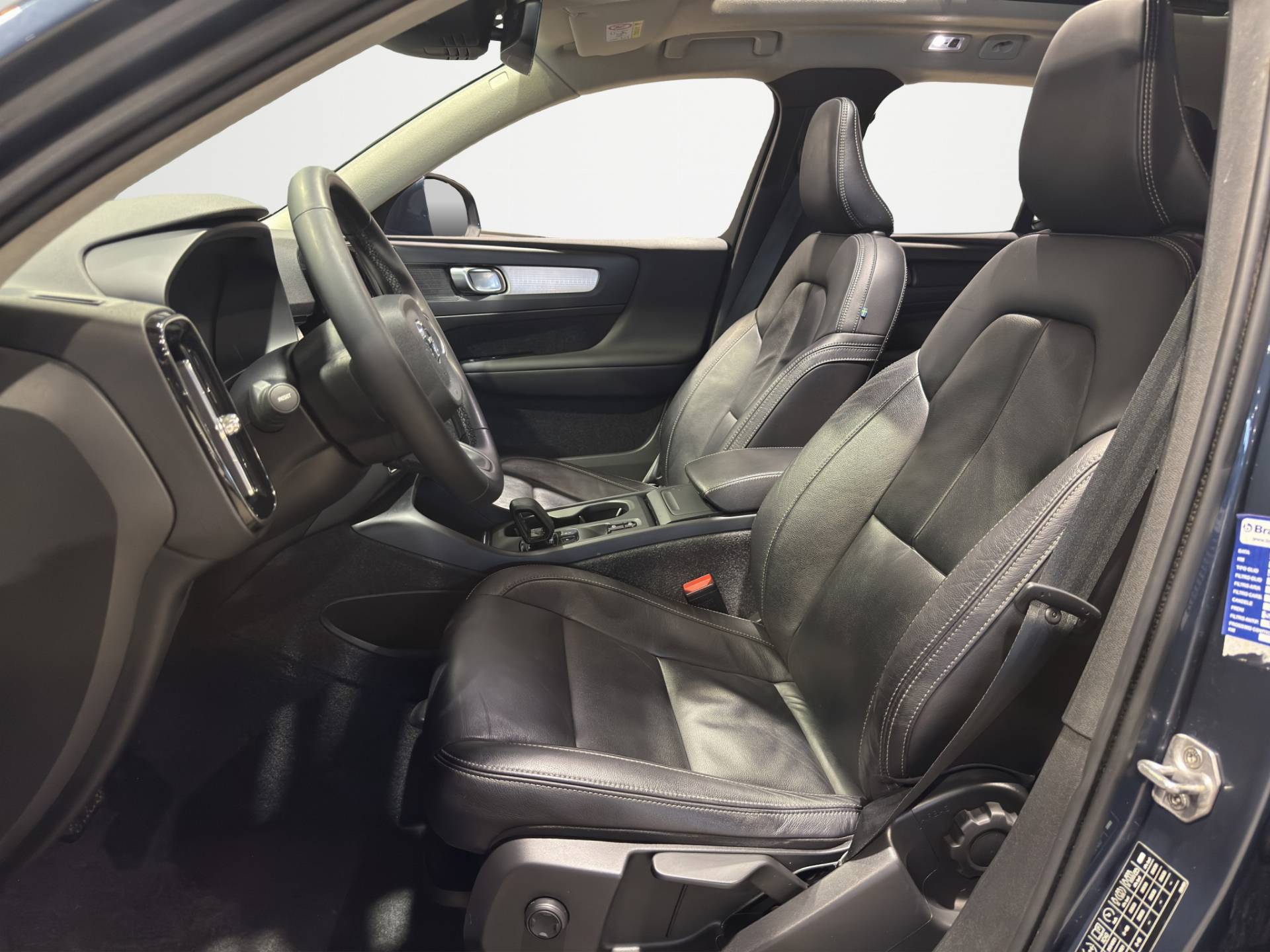 Auto Venduta - VOLVO XC40 XC40 1.5 T3 Momentum Pro 163cv auto my21 usata in pronta consegna - Brandini