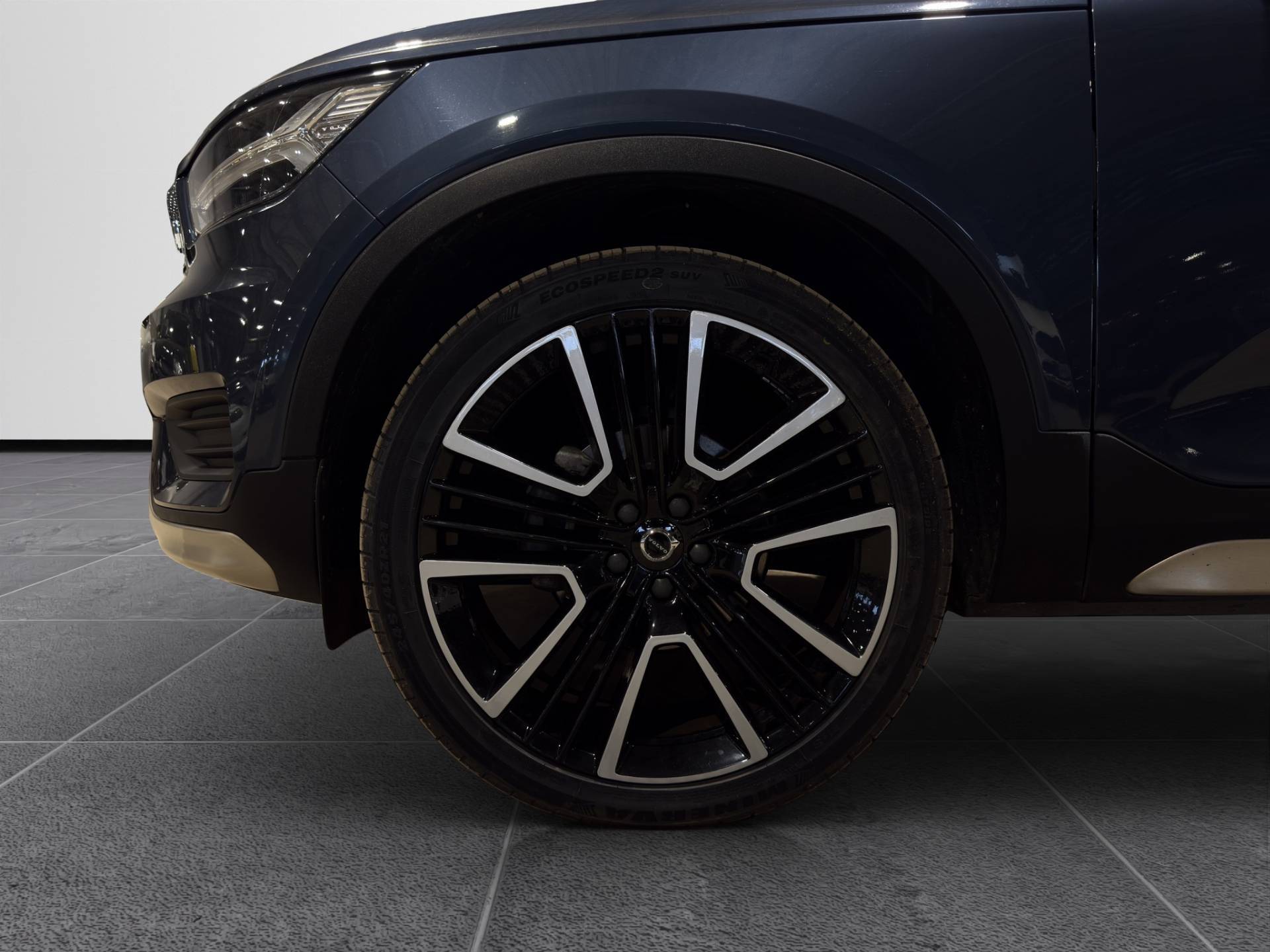 Auto Venduta - VOLVO XC40 XC40 1.5 T3 Momentum Pro 163cv auto my21 usata in pronta consegna - Brandini