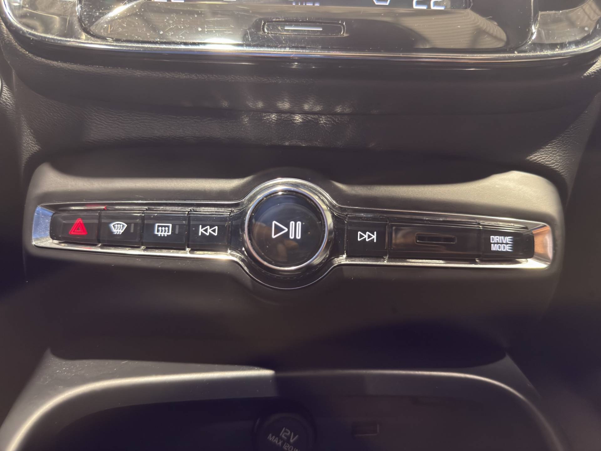 Auto Venduta - VOLVO XC40 XC40 1.5 T3 Momentum Pro 163cv auto my21 usata in pronta consegna - Brandini