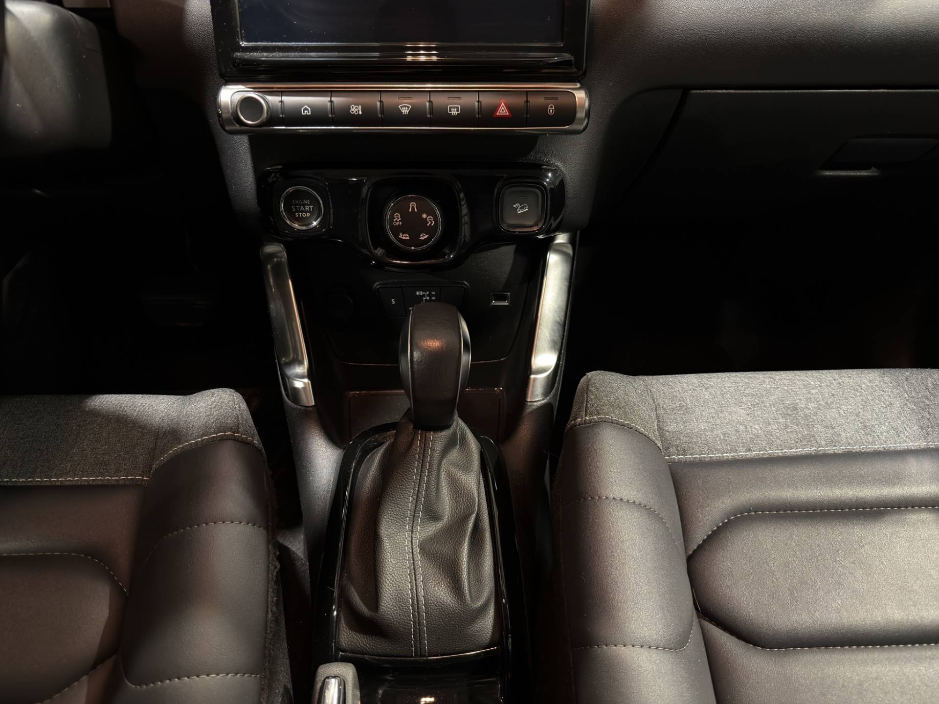 CITROEN C3 Aircross C3 Aircross 1.5 bluehdi Shine s&s 120cv eat6 usata in pronta consegna - Brandini