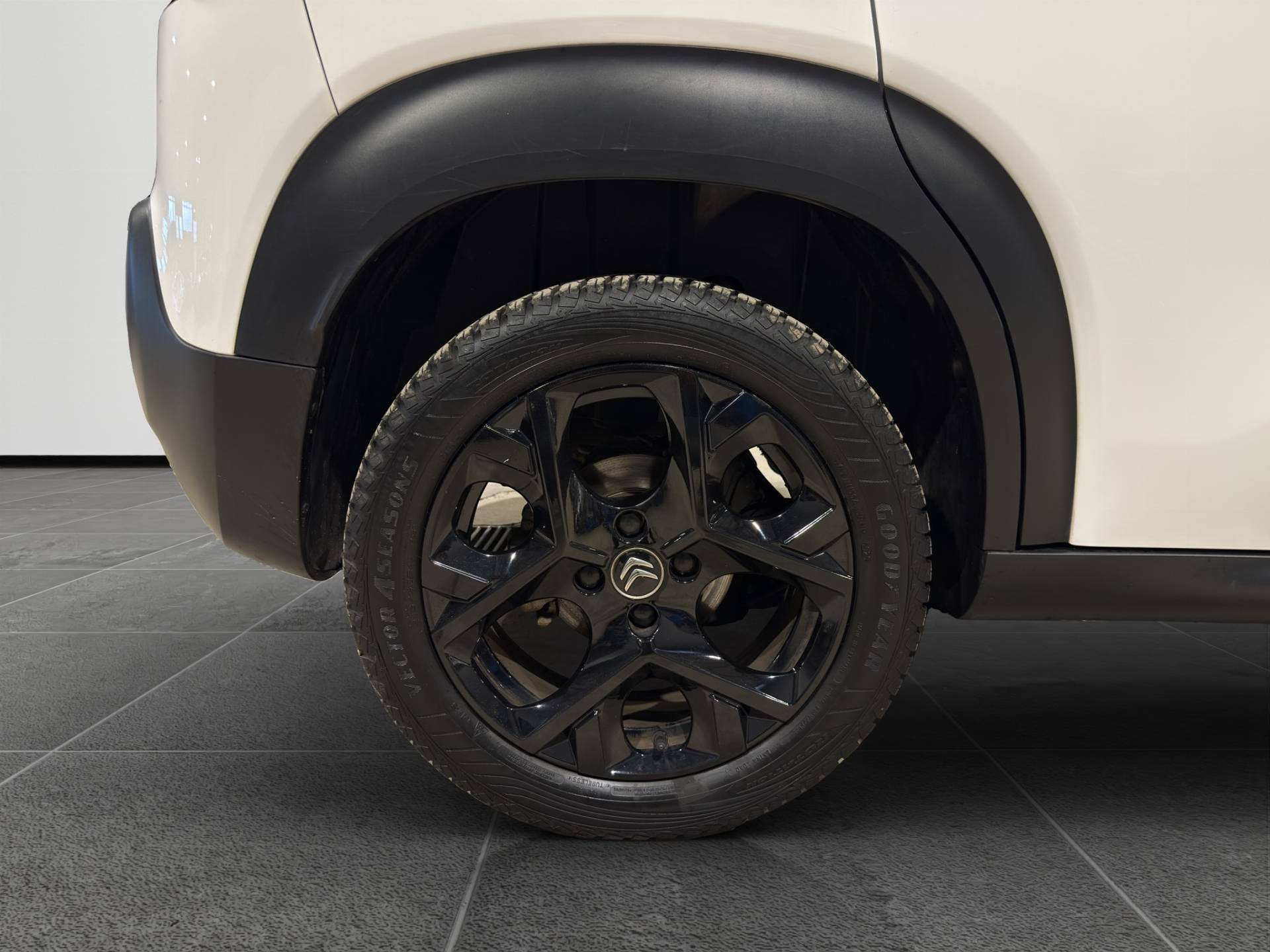 CITROEN C3 Aircross C3 Aircross 1.5 bluehdi Shine s&s 120cv eat6 usata in pronta consegna - Brandini