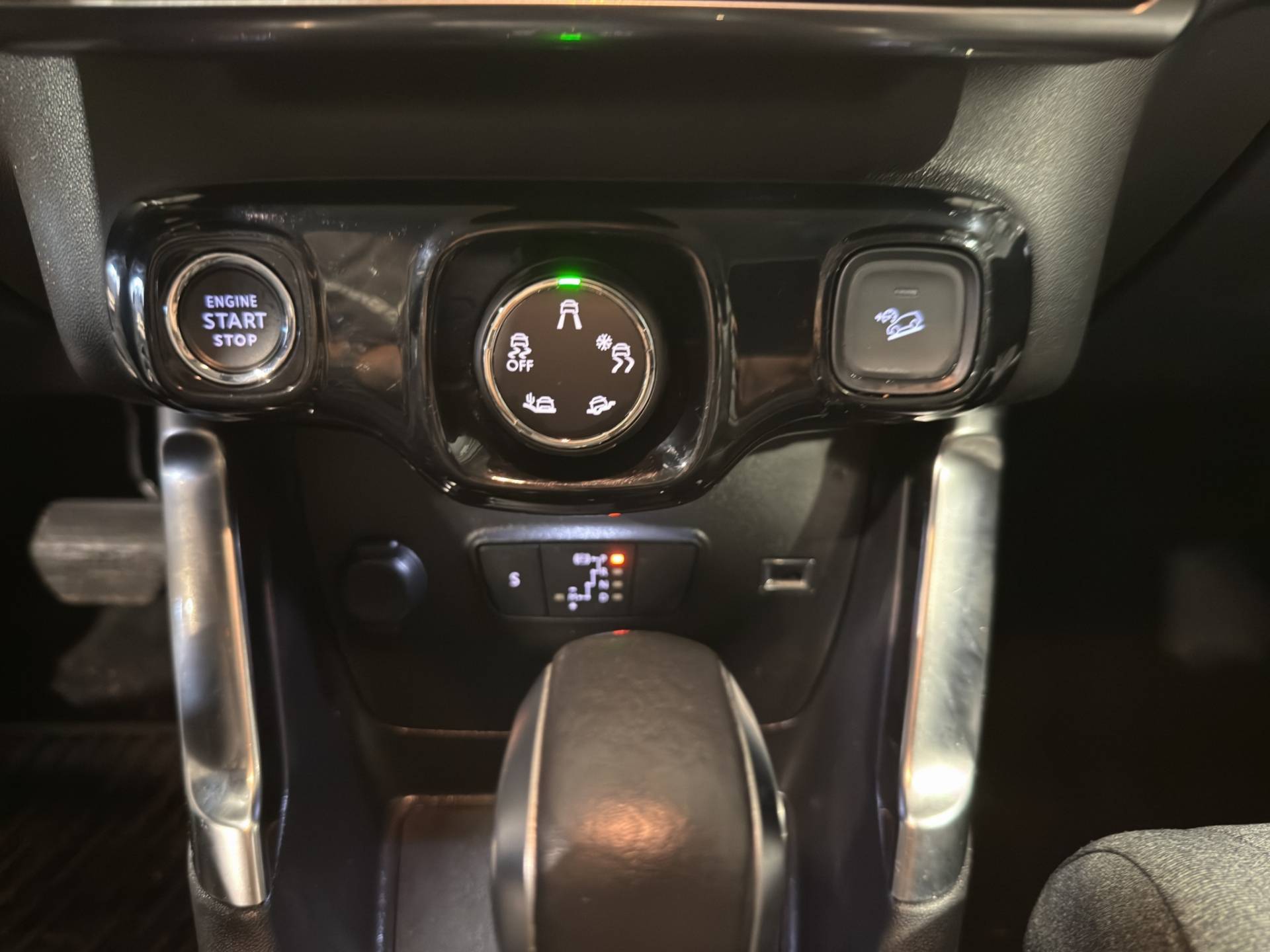 CITROEN C3 Aircross C3 Aircross 1.5 bluehdi Shine s&s 120cv eat6 usata in pronta consegna - Brandini