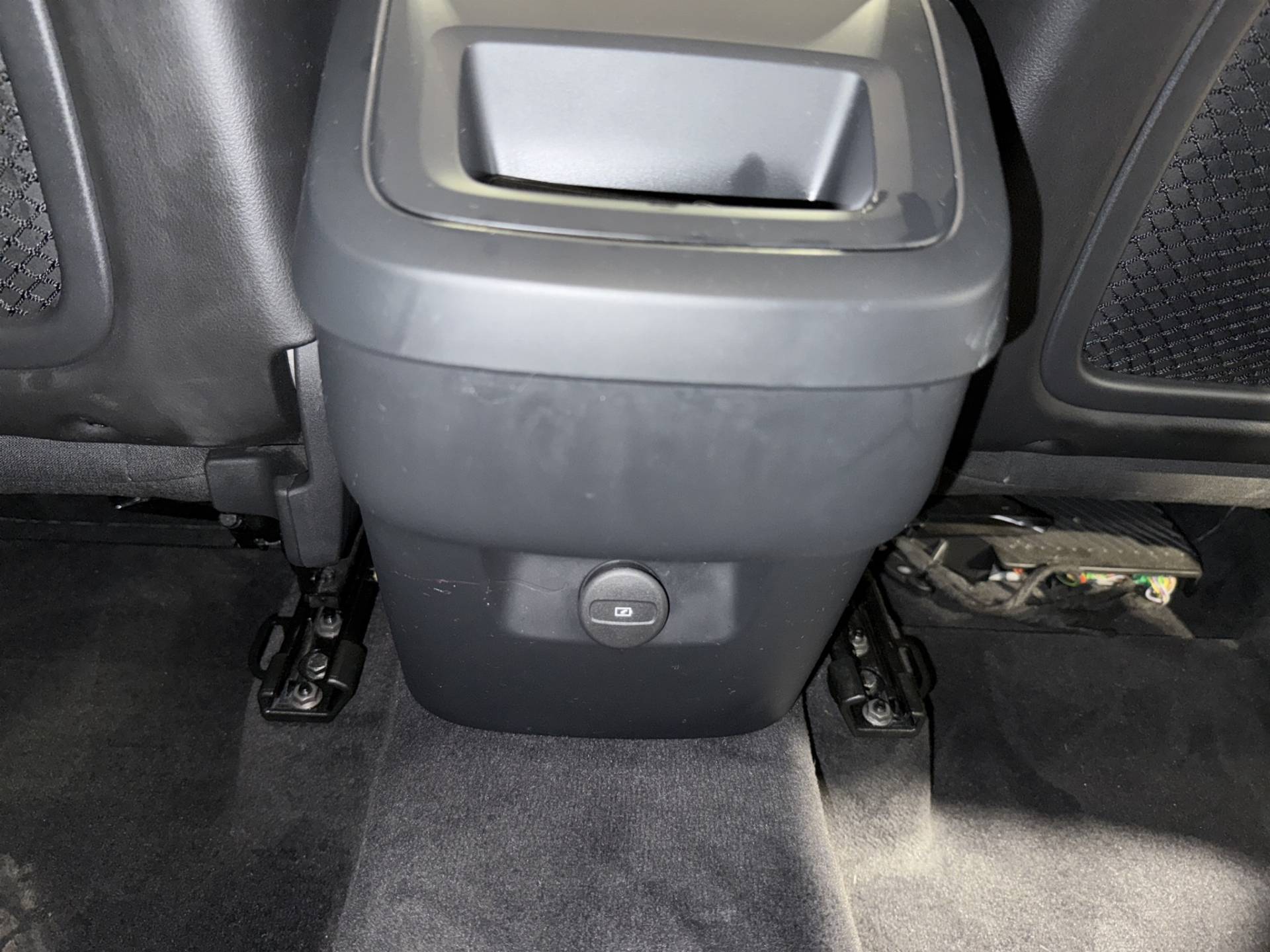 VOLVO XC60 XC60 2.0 b4 Momentum Pro awd auto usata in pronta consegna - Brandini