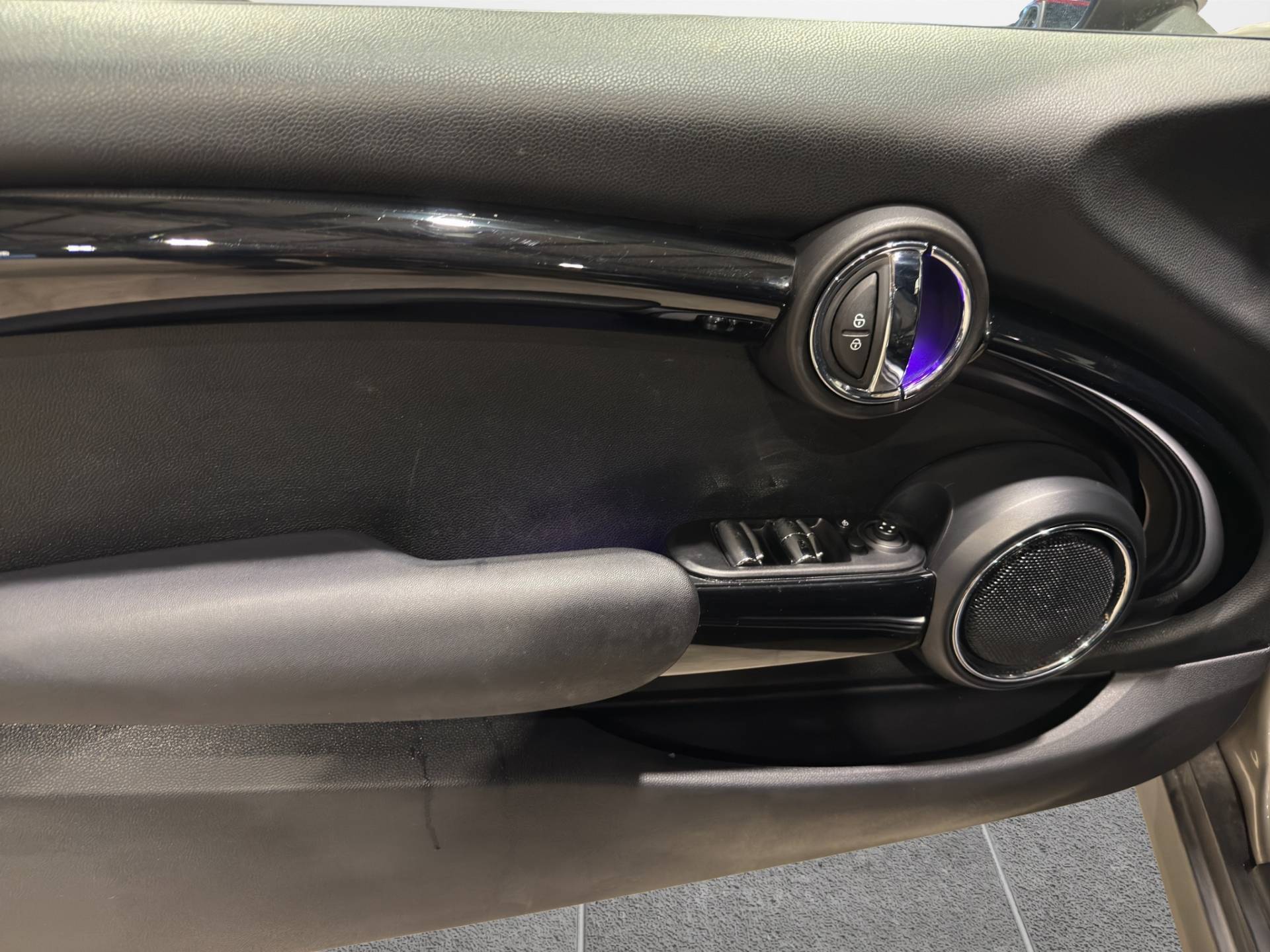 MINI Mini Cabrio Mini Cabrio 1.5 Cooper D auto usata in pronta consegna - Brandini