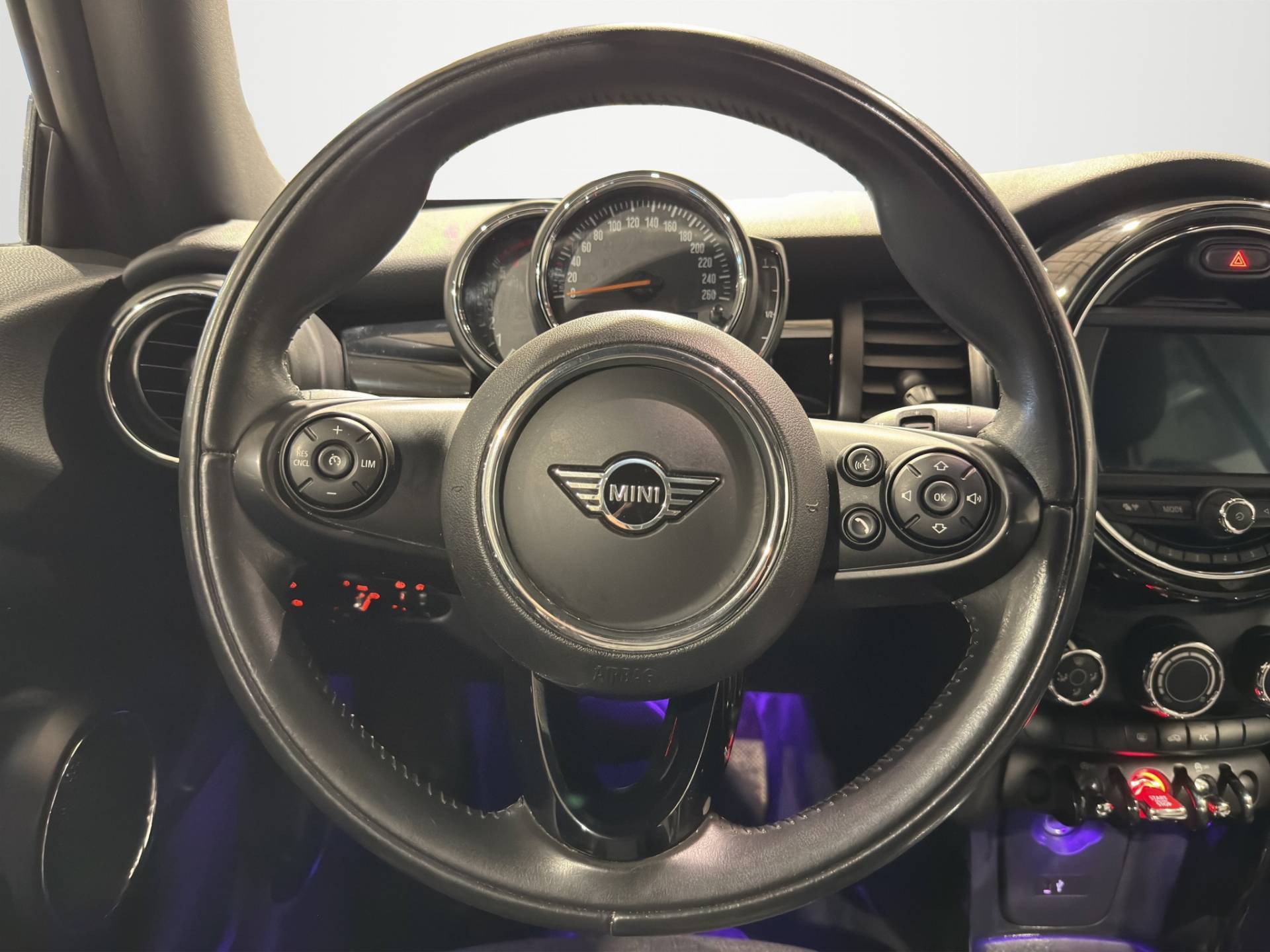 MINI Mini Cabrio Mini Cabrio 1.5 Cooper D auto usata in pronta consegna - Brandini