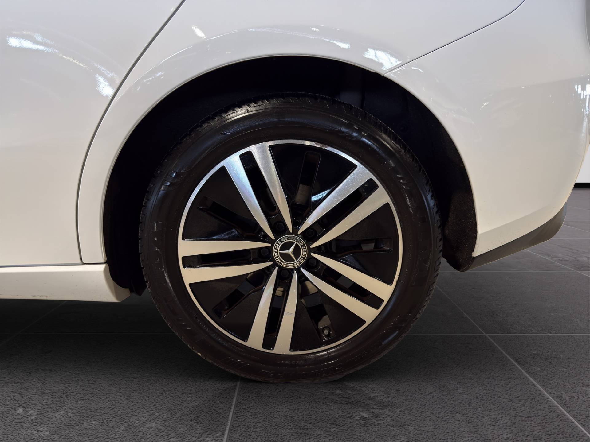 MERCEDES Classe B B 180 d Premium auto usata in pronta consegna - Brandini