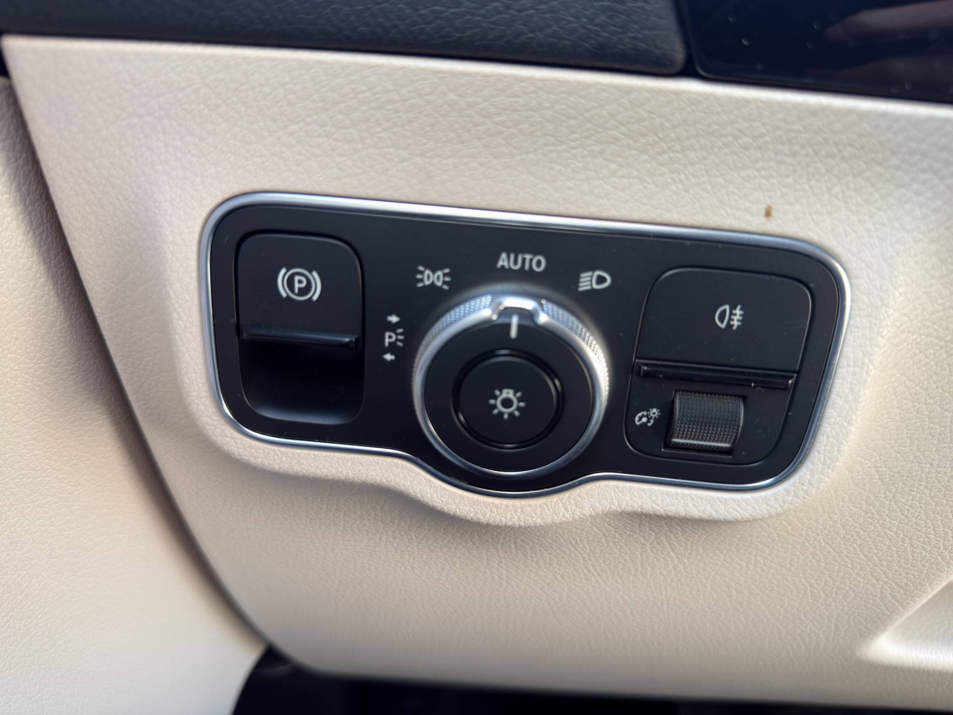 MERCEDES Classe B B 180 d Premium auto usata in pronta consegna - Brandini