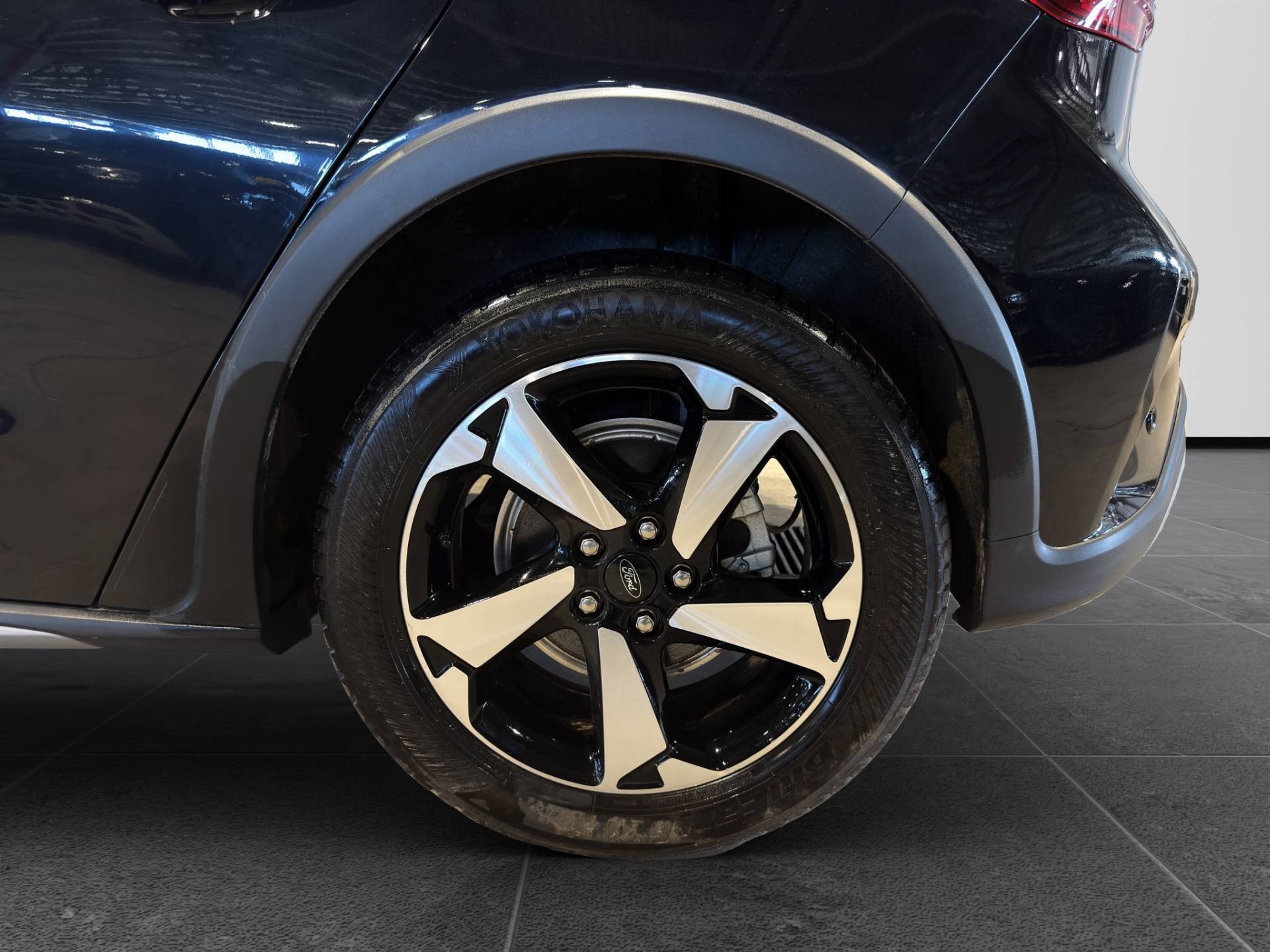 FORD Focus Focus Active 1.0 ecoboost hybrid X 155cv powershift usata in pronta consegna - Brandini