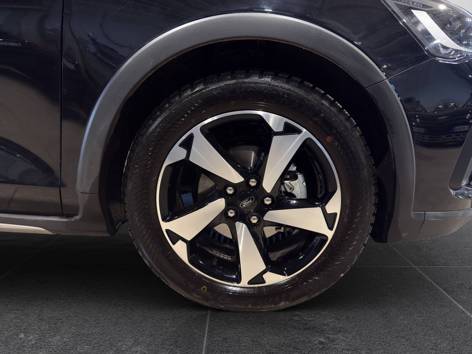 FORD Focus Focus Active 1.0 ecoboost hybrid X 155cv powershift usata in pronta consegna - Brandini