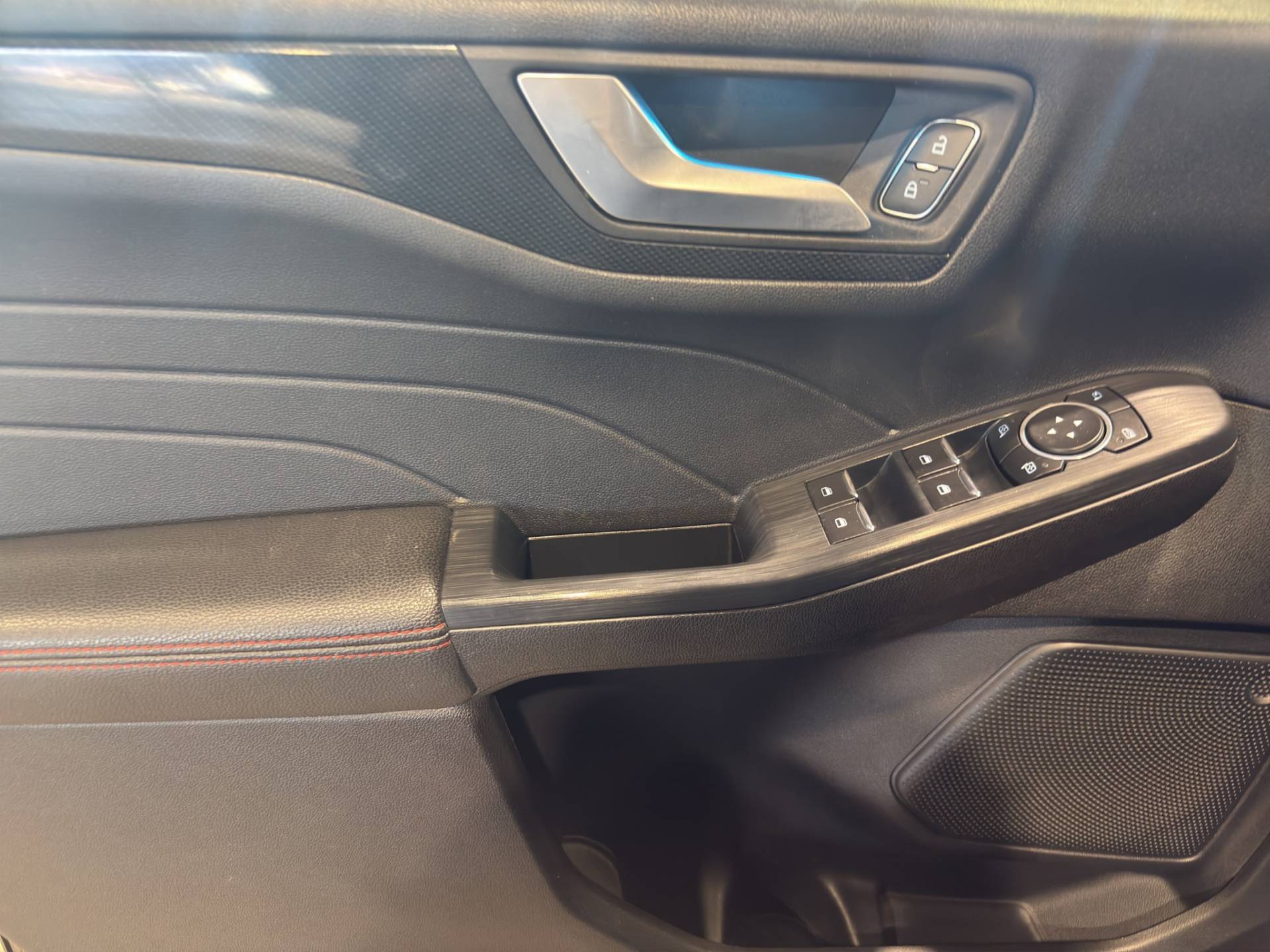 FORD Kuga Kuga 2.5 full hybrid ST-line X 2wd 190cv e-shifter usata in pronta consegna - Brandini