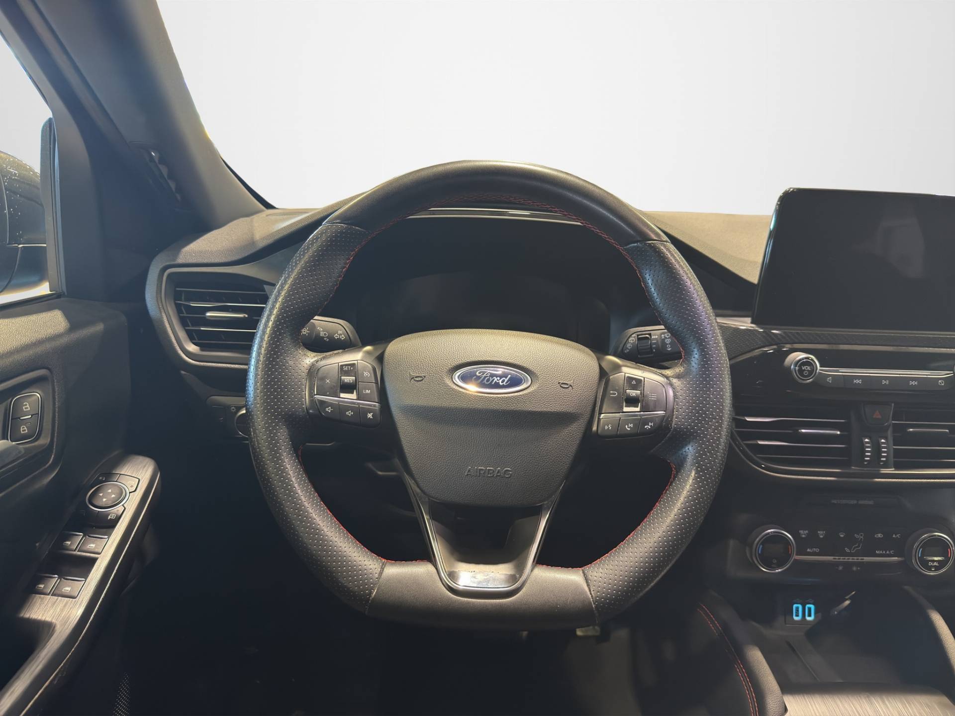 FORD Kuga Kuga 2.5 full hybrid ST-line X 2wd 190cv e-shifter usata in pronta consegna - Brandini