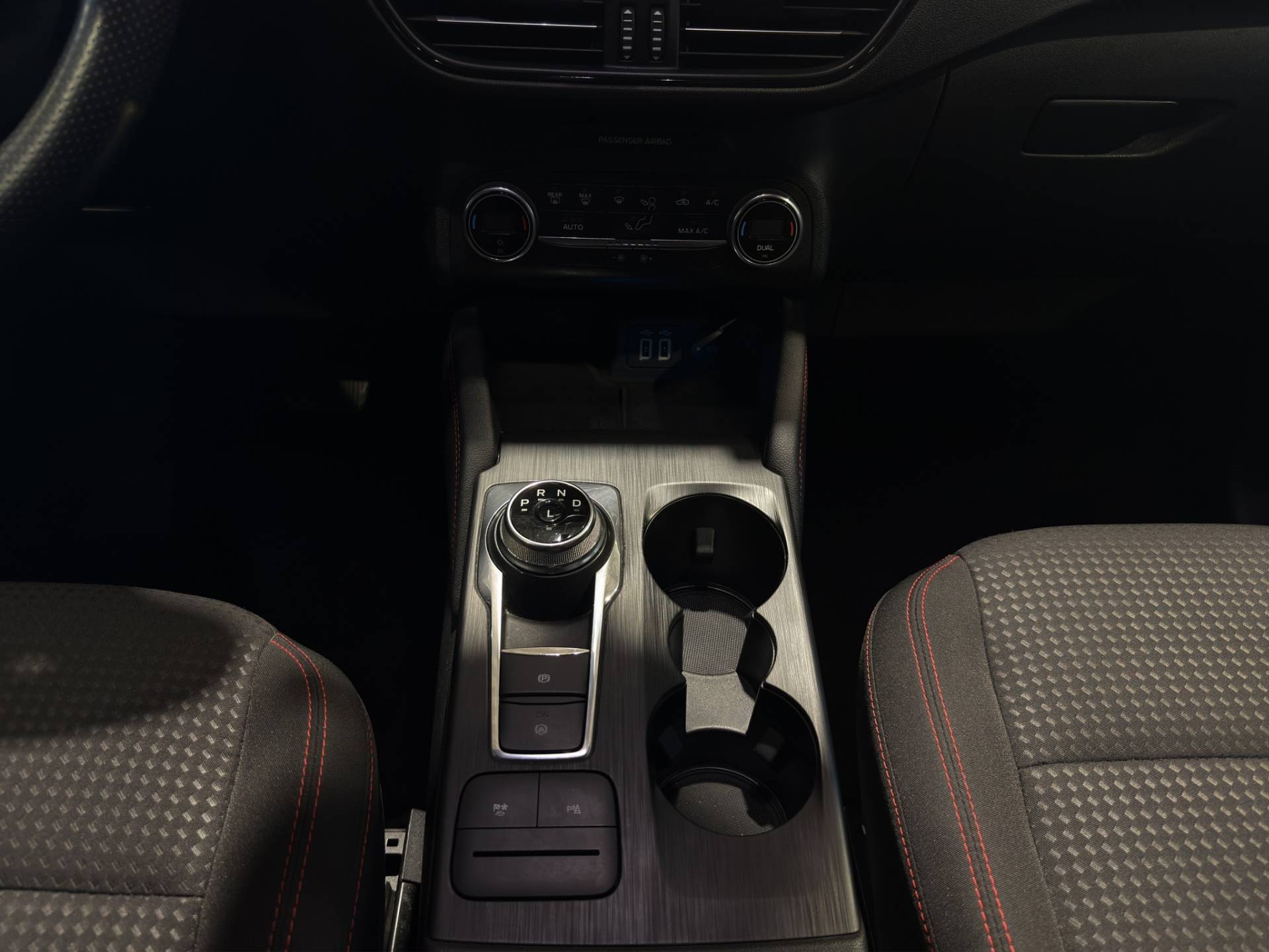 FORD Kuga Kuga 2.5 full hybrid ST-line X 2wd 190cv e-shifter usata in pronta consegna - Brandini