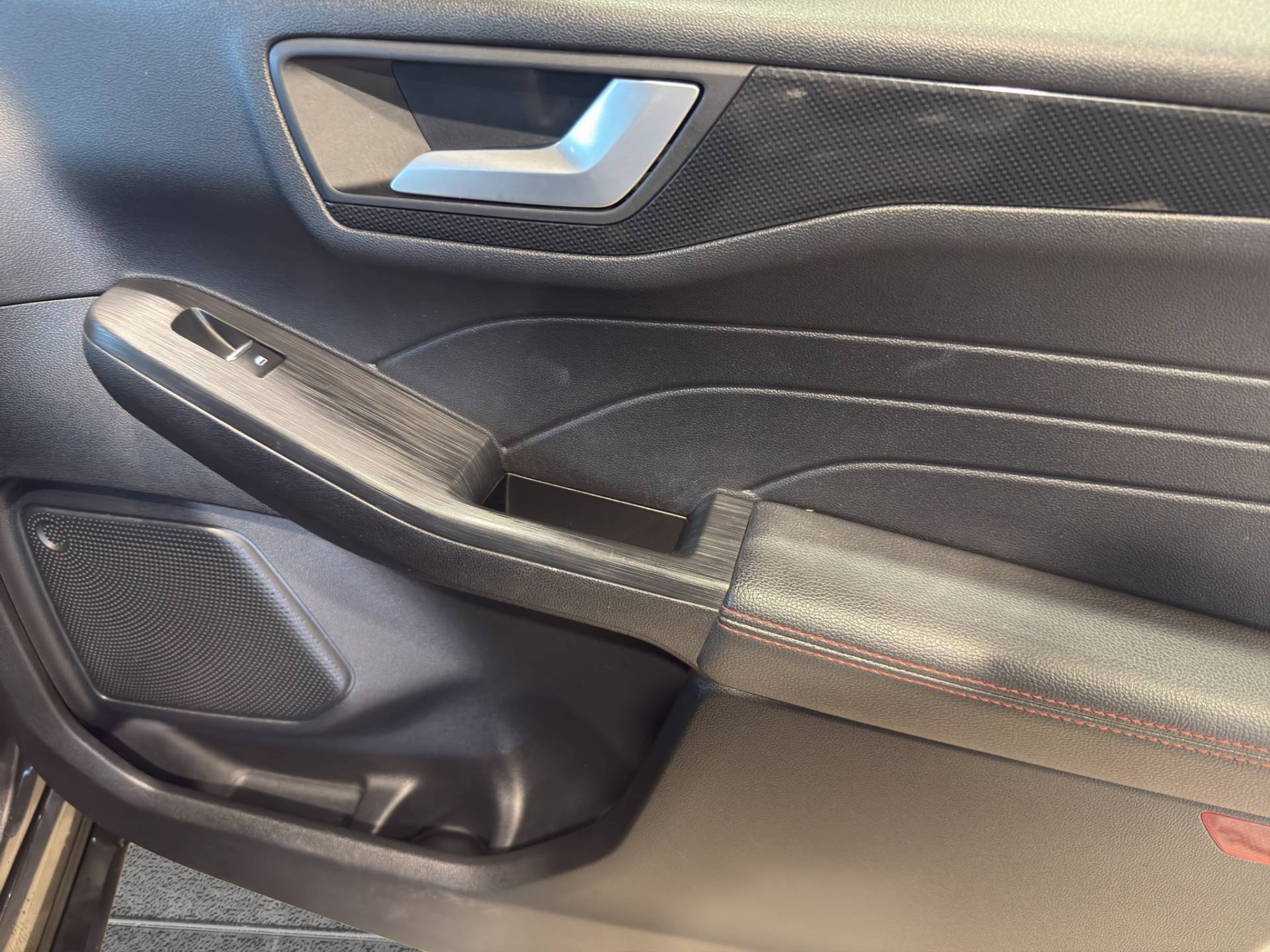 FORD Kuga Kuga 2.5 full hybrid ST-line X 2wd 190cv e-shifter usata in pronta consegna - Brandini